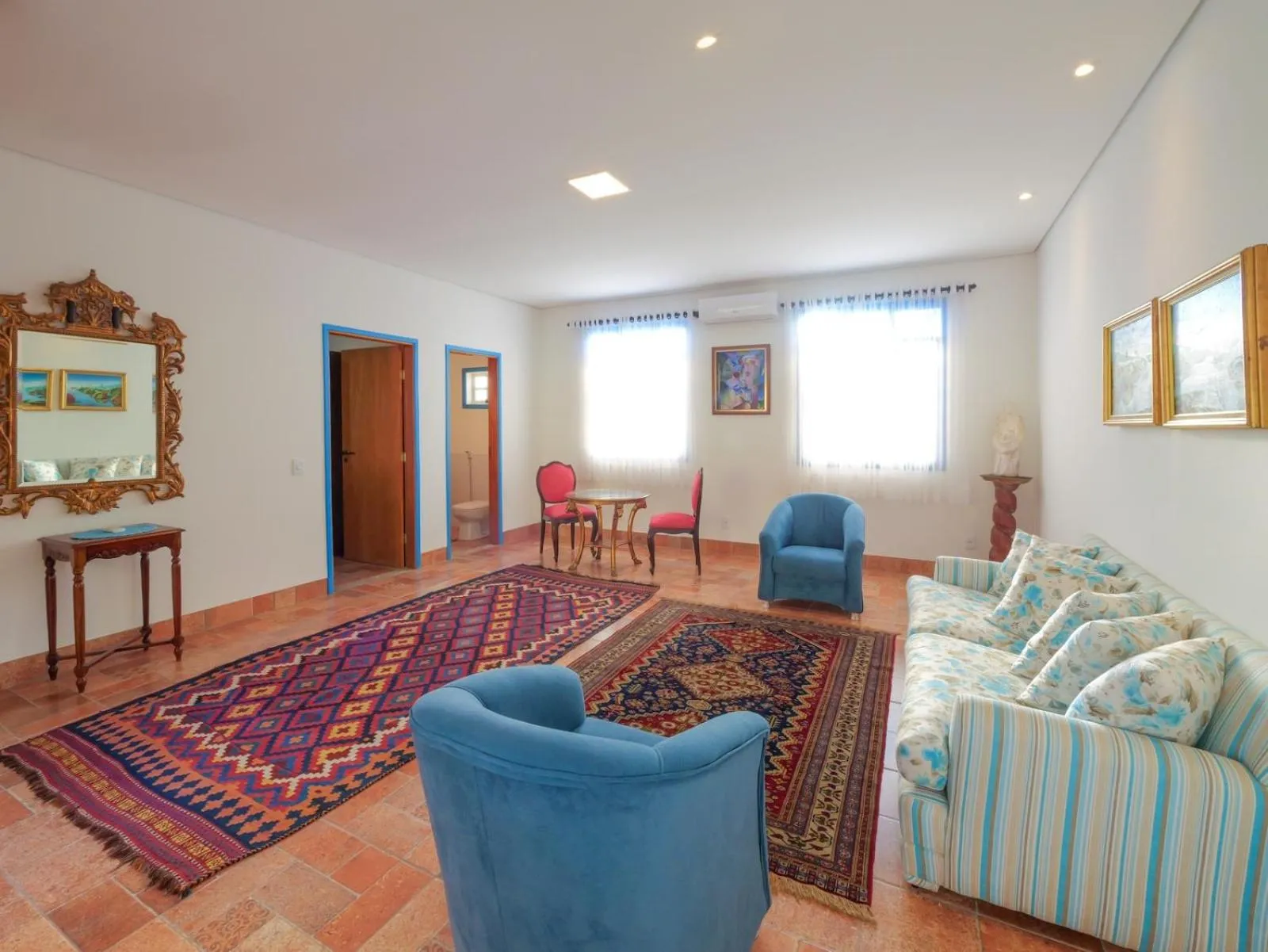 Living room in Pousada Ouro Preto de Bonito