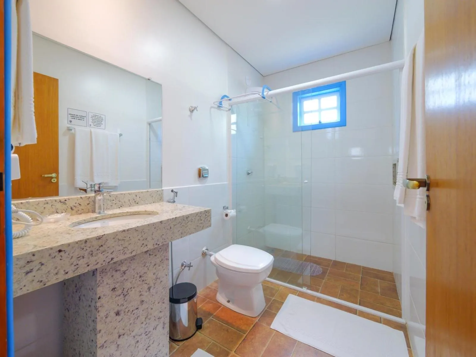 Shower in Pousada Ouro Preto de Bonito