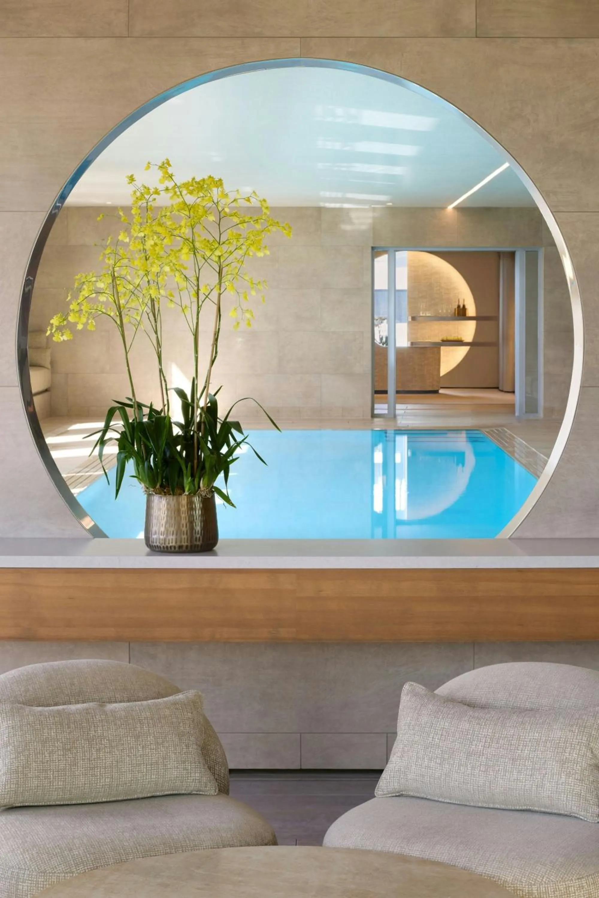 Swimming pool in The St. Regis San Francisco