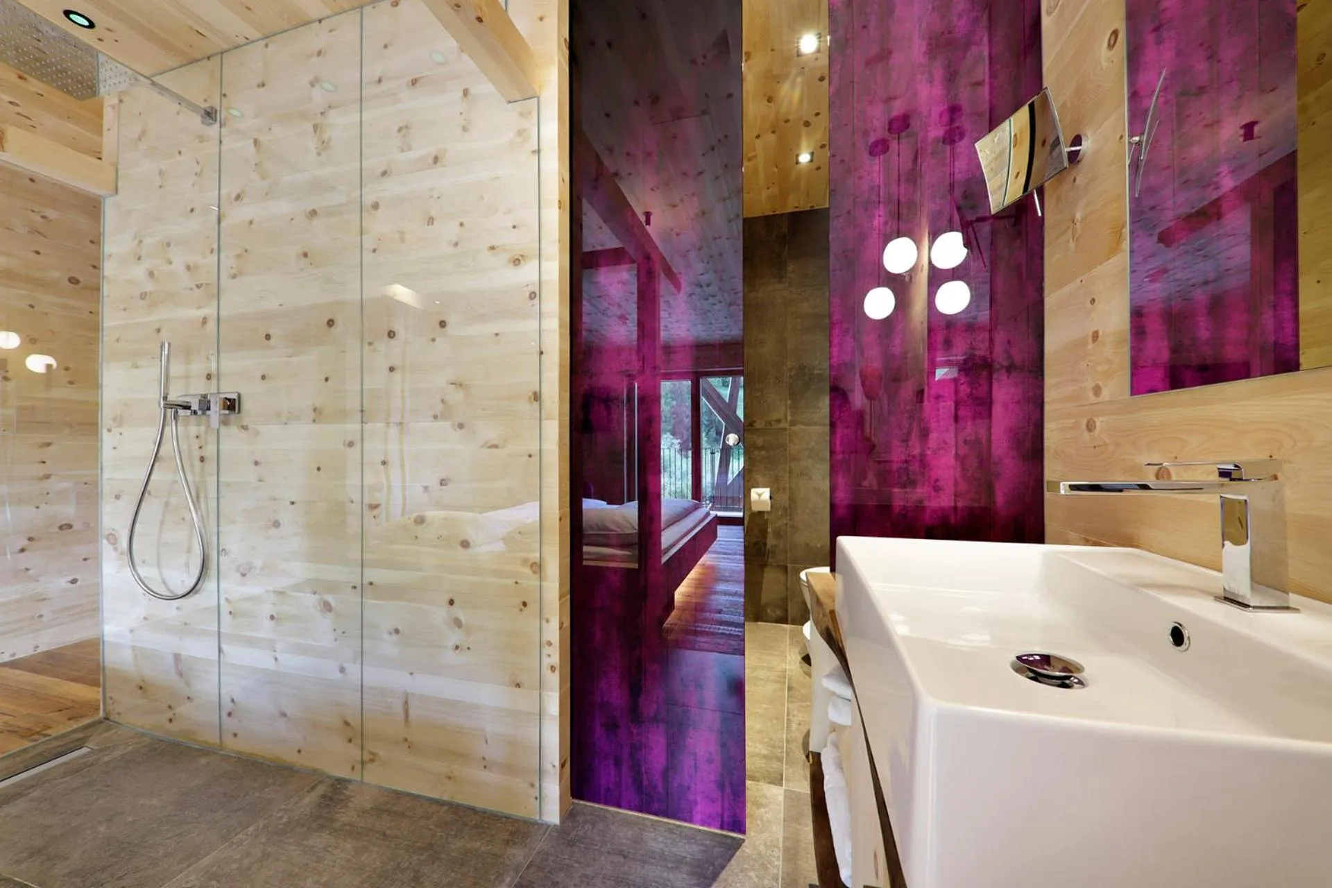 Shower in Hotel Ratschingserhof