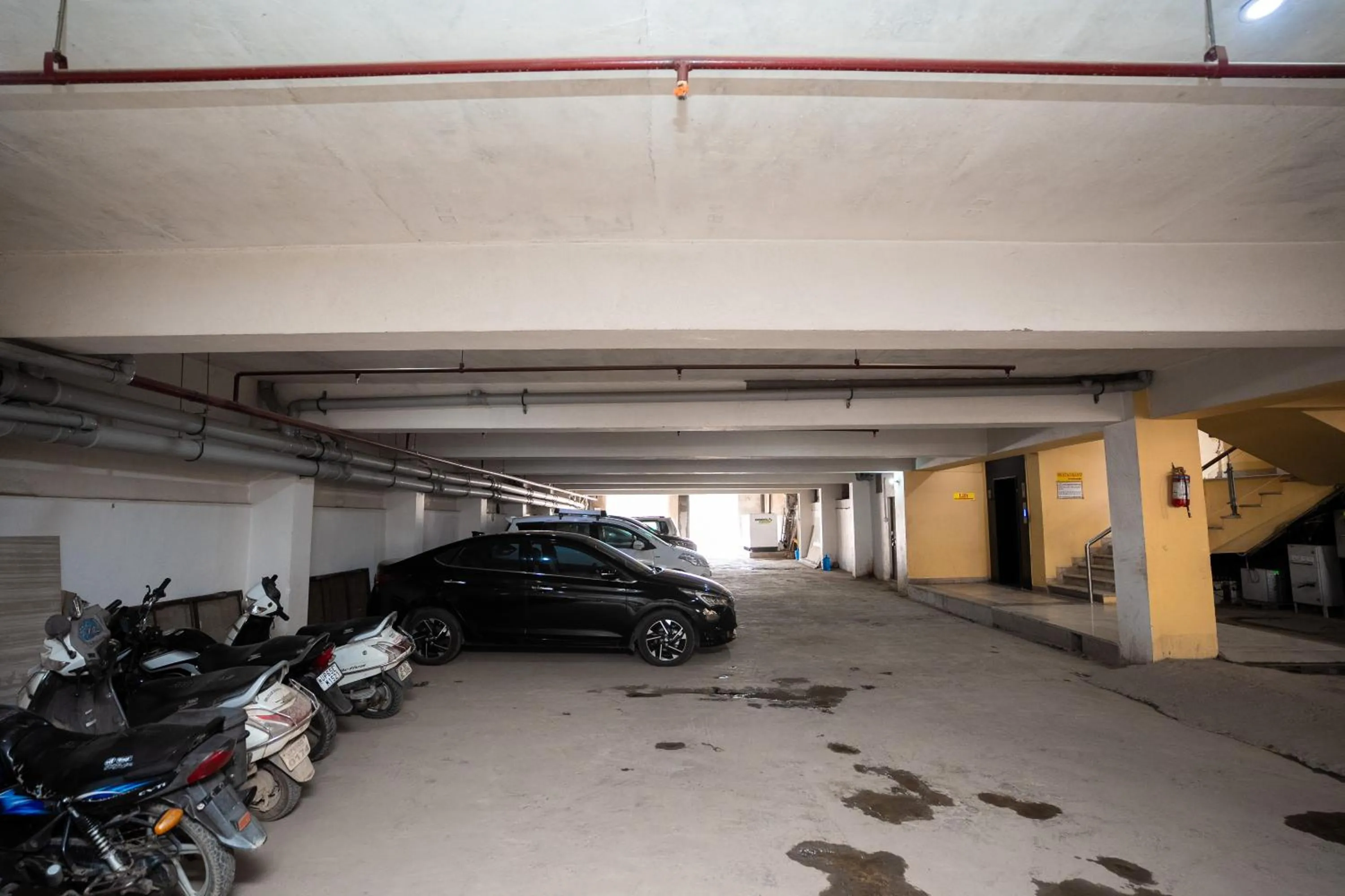 Parking in Hotel Radiance Courtyard