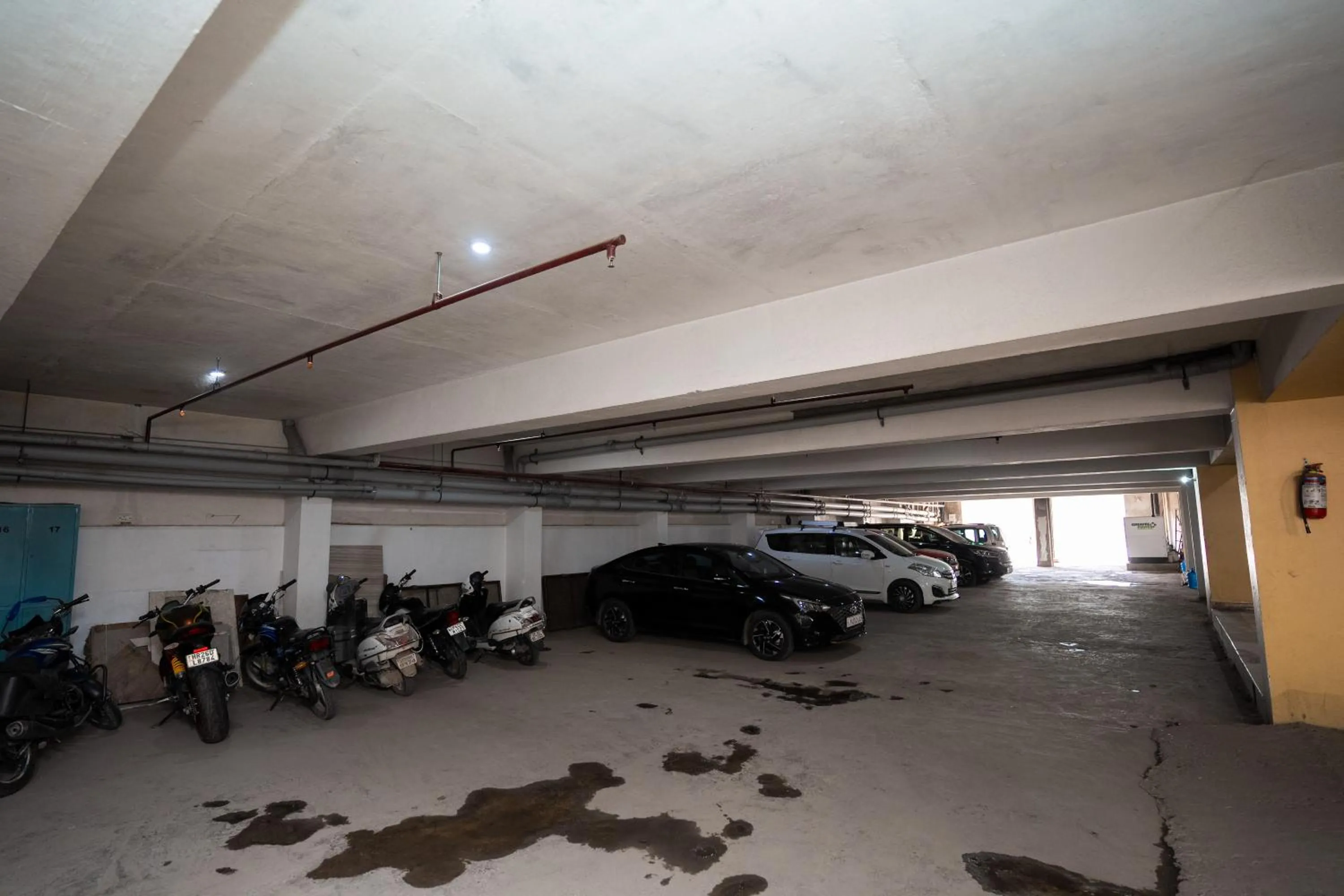 Parking in Hotel Radiance Courtyard