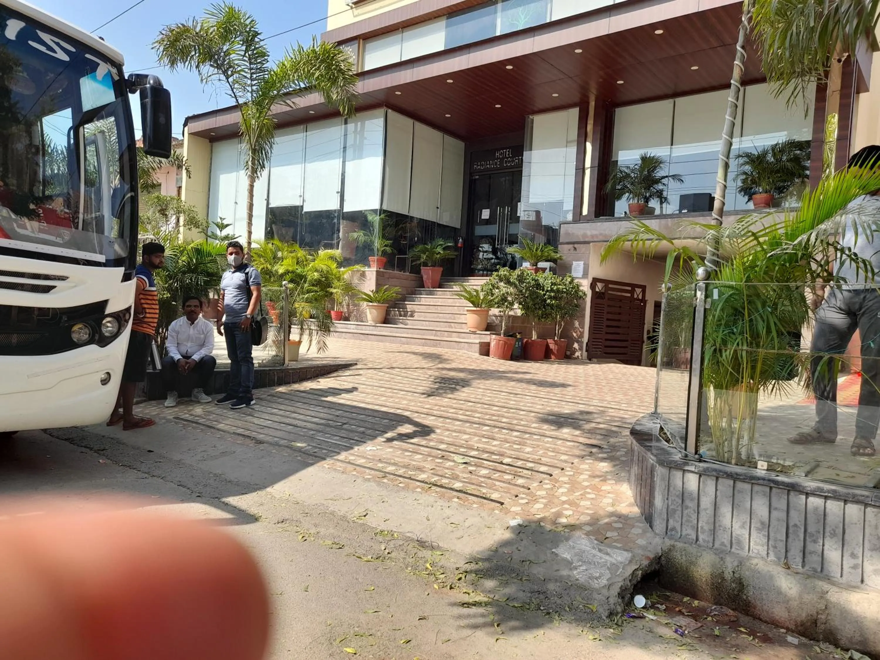 Patio in Hotel Radiance Courtyard