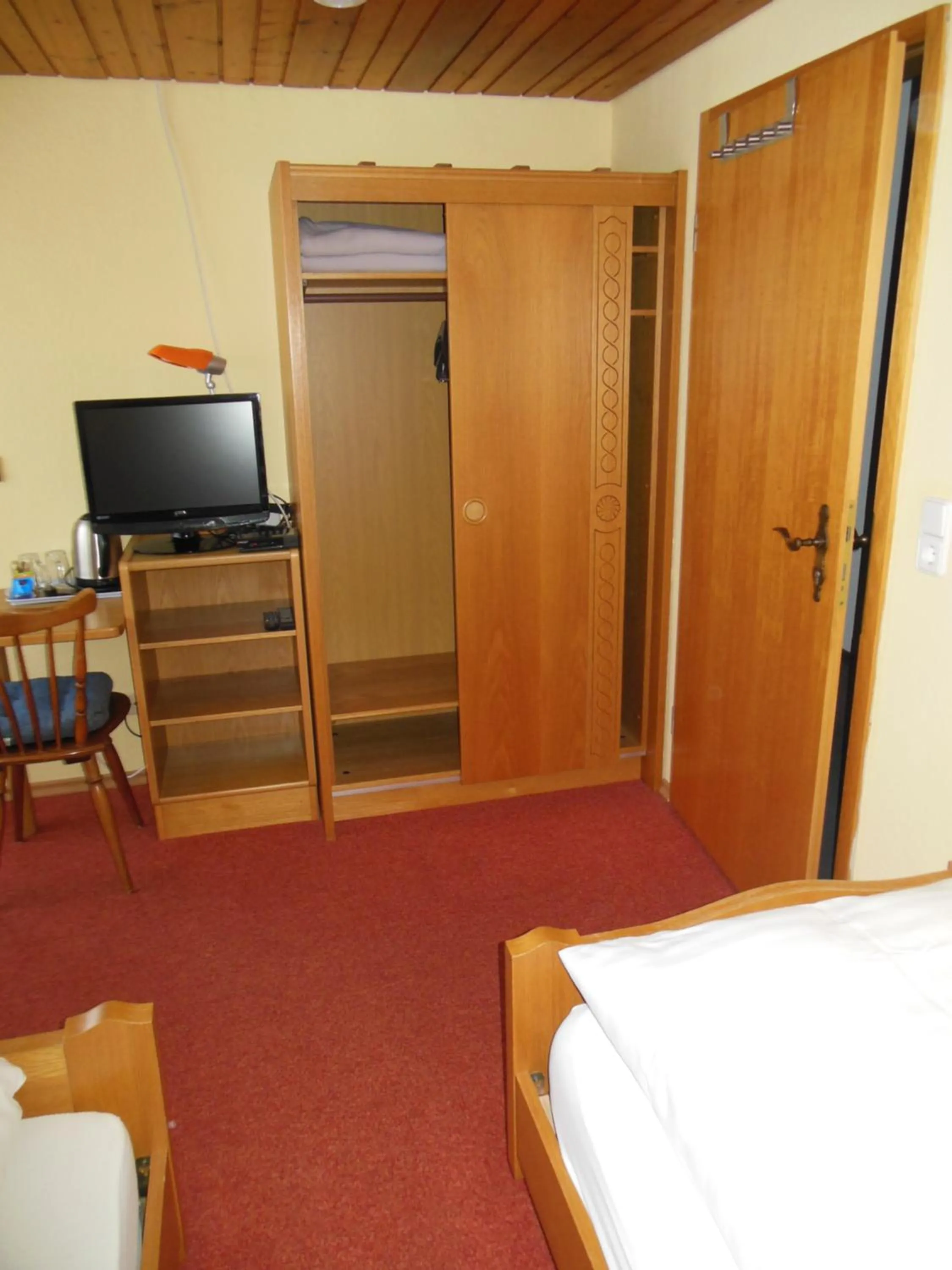 Decorative detail, Bed in Grüner Baum