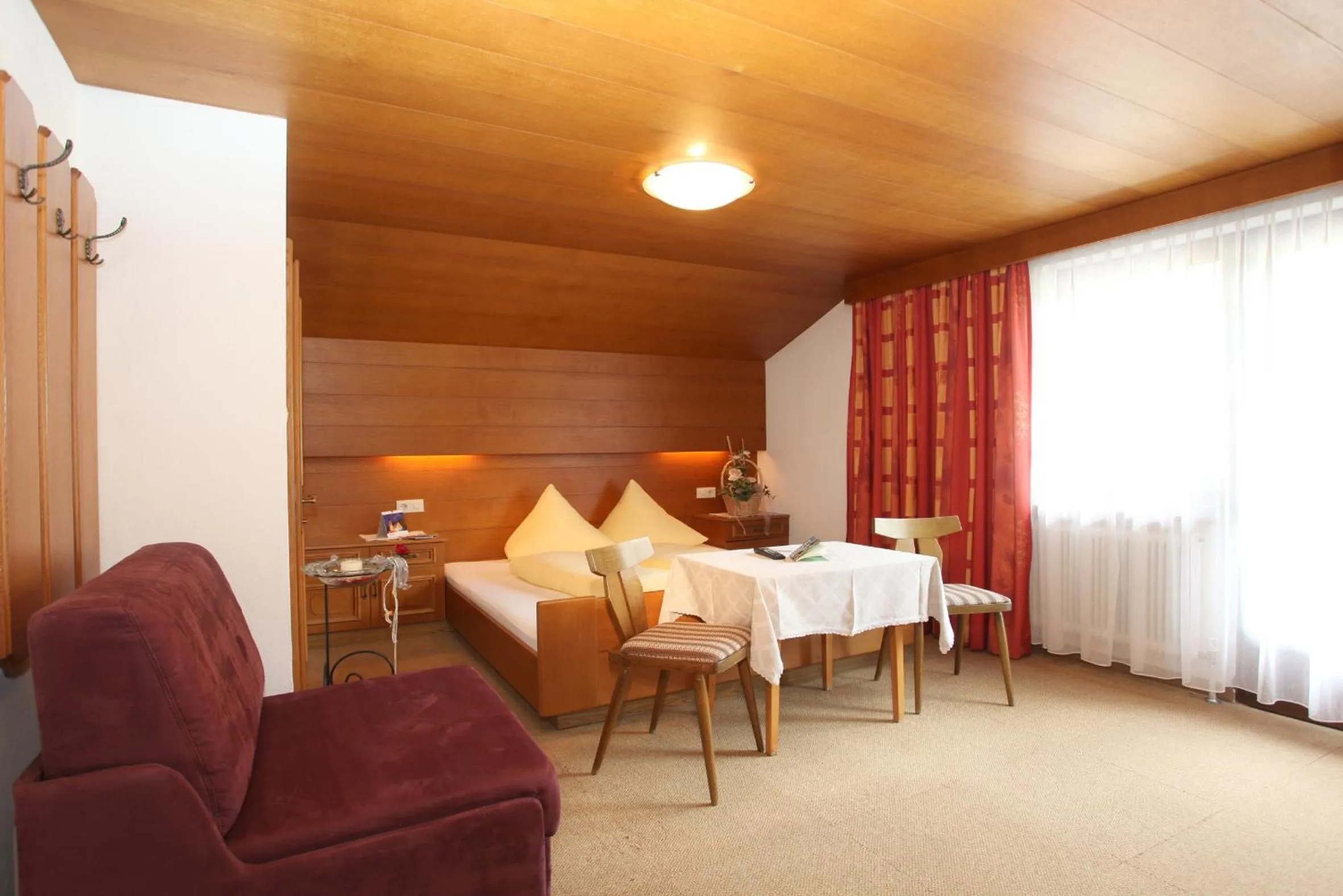 Bed in Gasthof Weißkugel