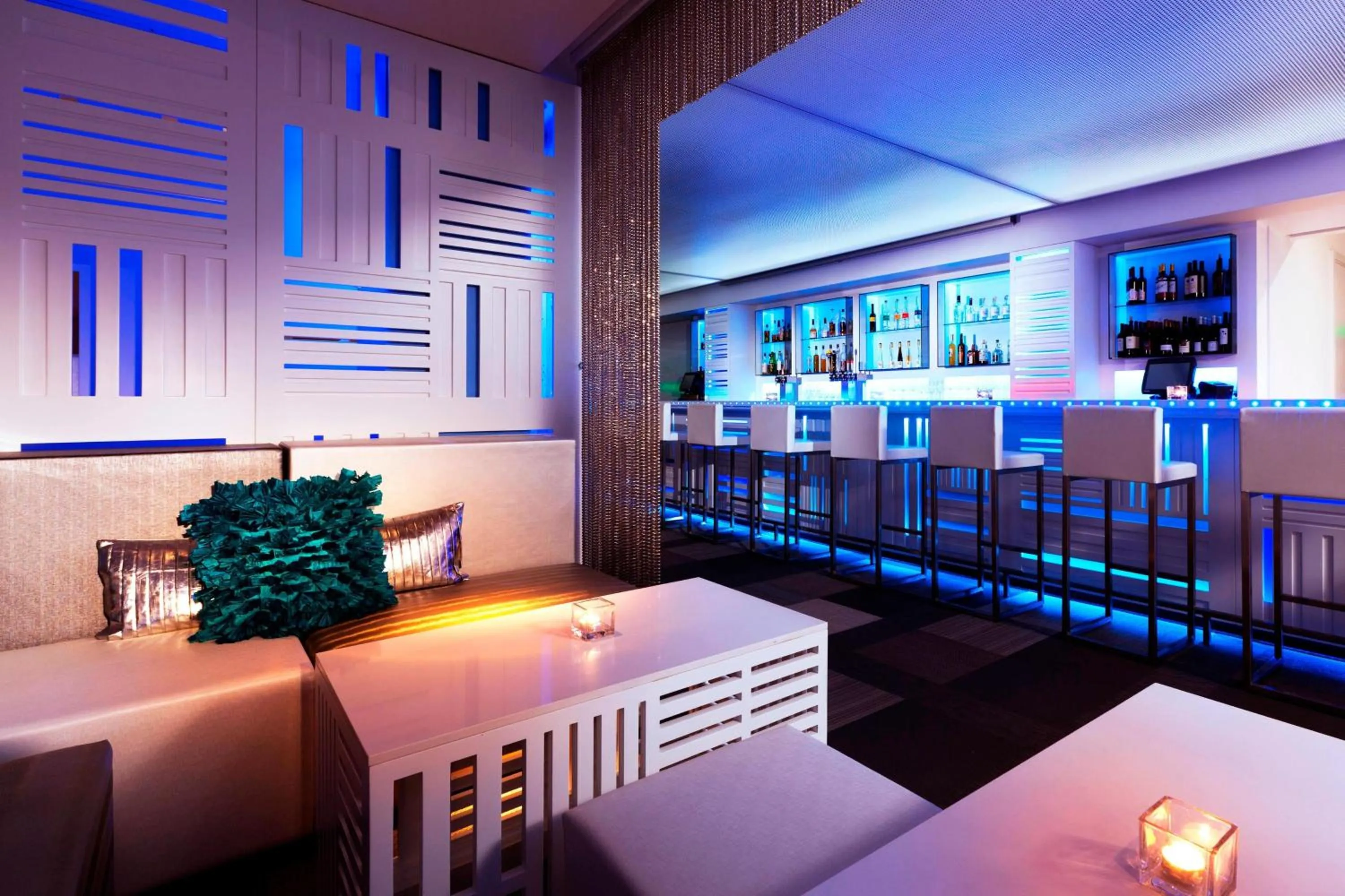 Lounge or bar in W San Francisco