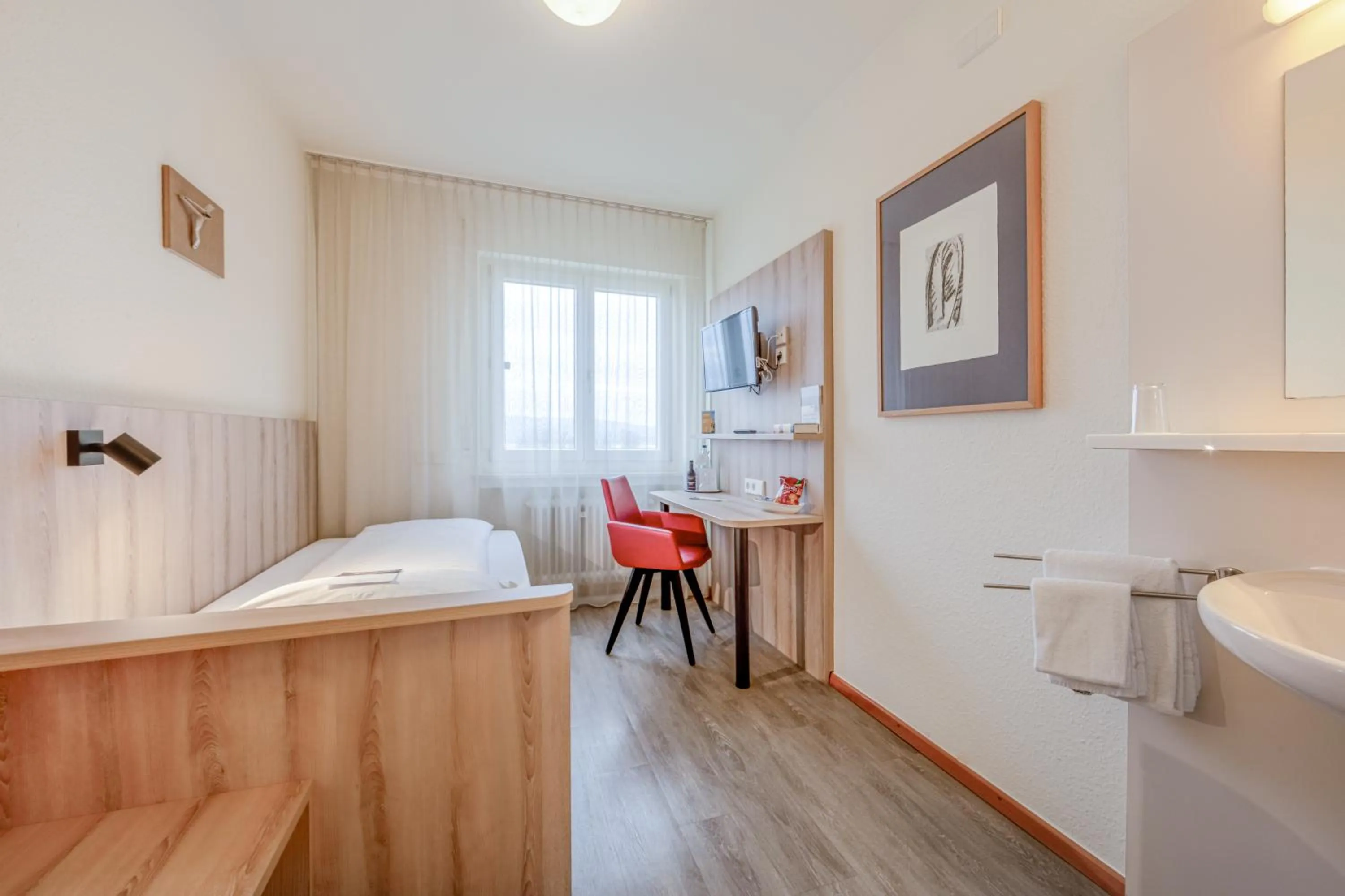 Photo of the whole room, Bed in Hotel St Elisabeth