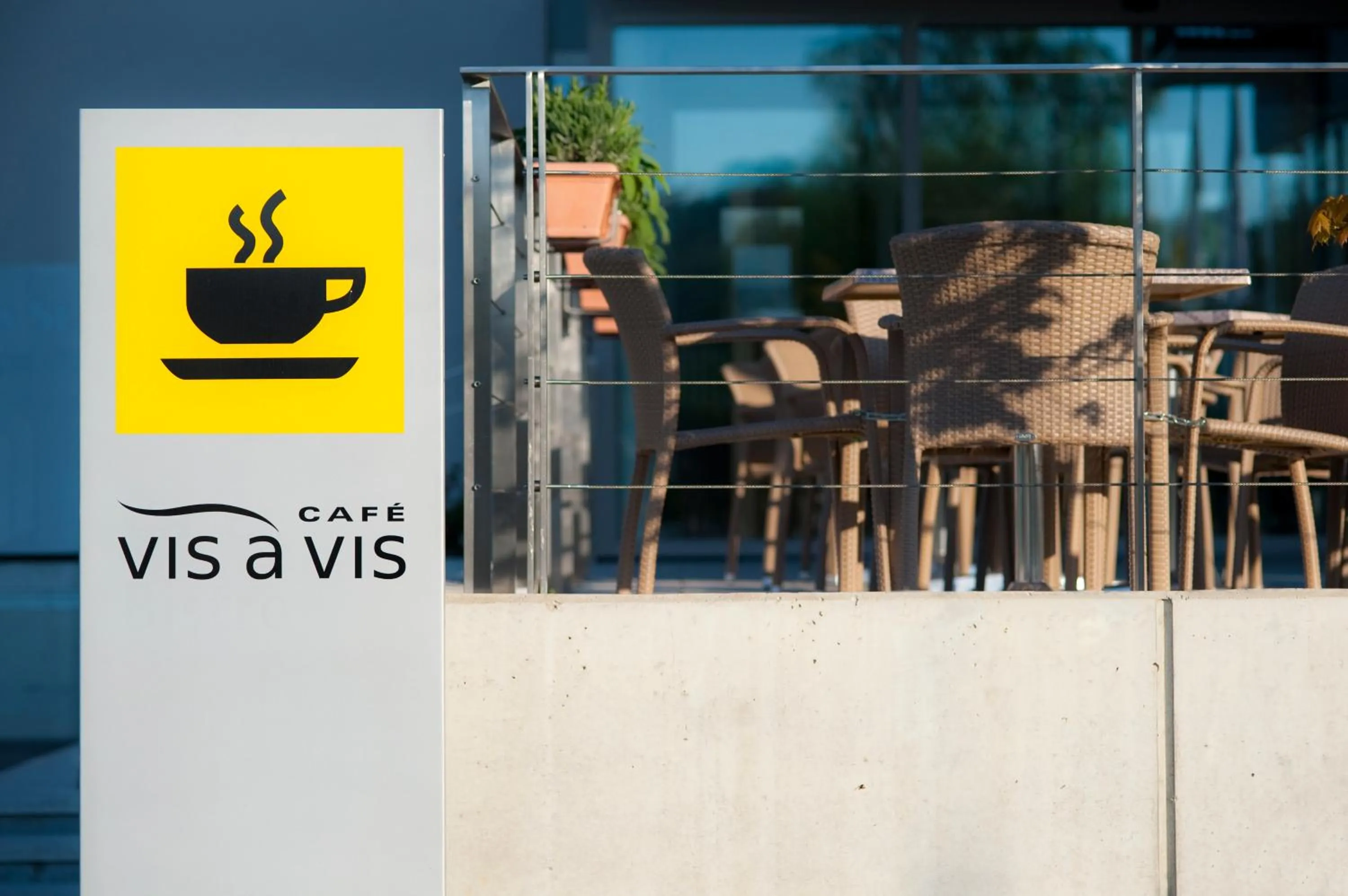 Restaurant/places to eat in Hotel St Elisabeth