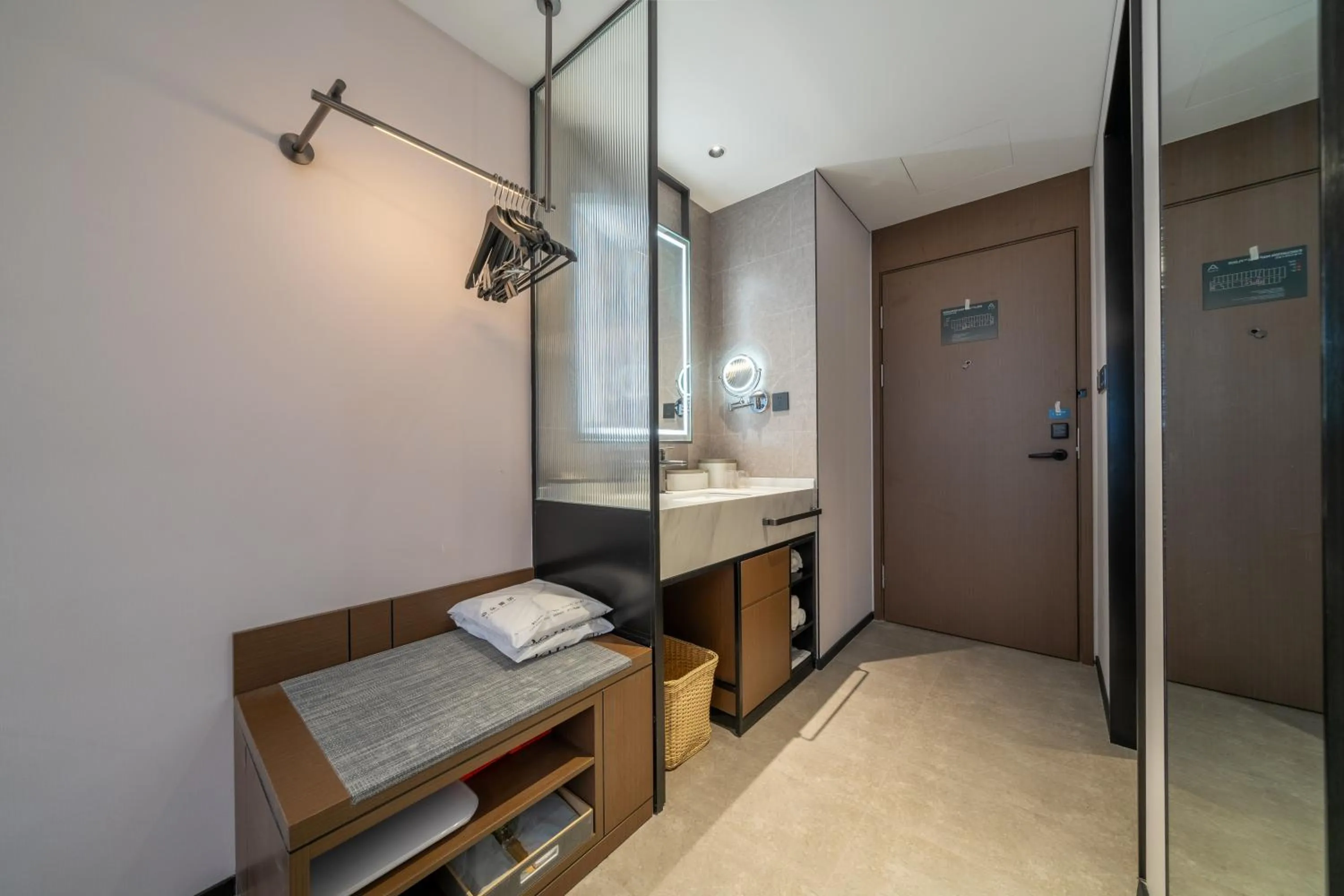 Photo of the whole room in Atour Hotel Chengdu Wuhou Temple