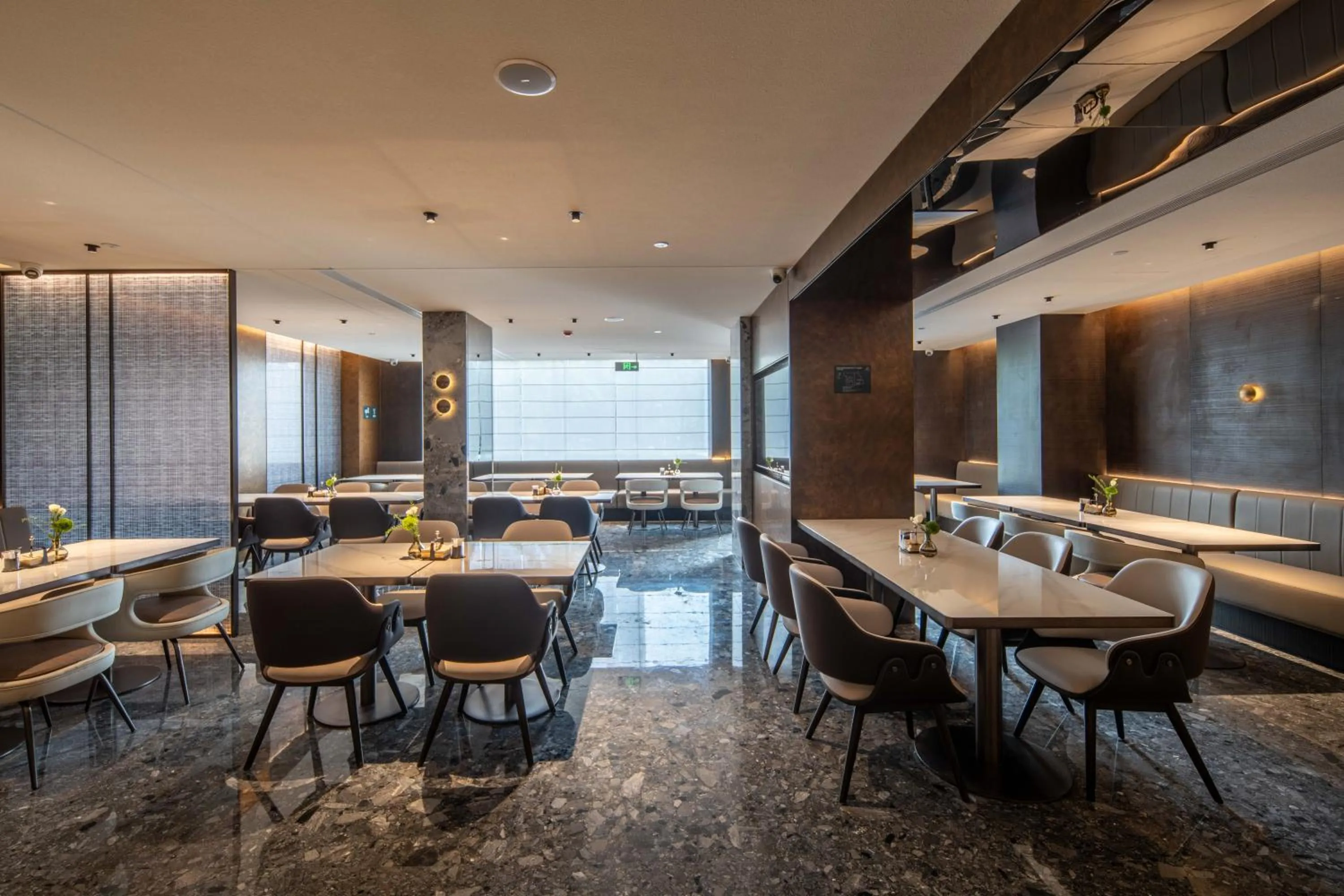 Restaurant/places to eat in Atour Hotel Chengdu Wuhou Temple