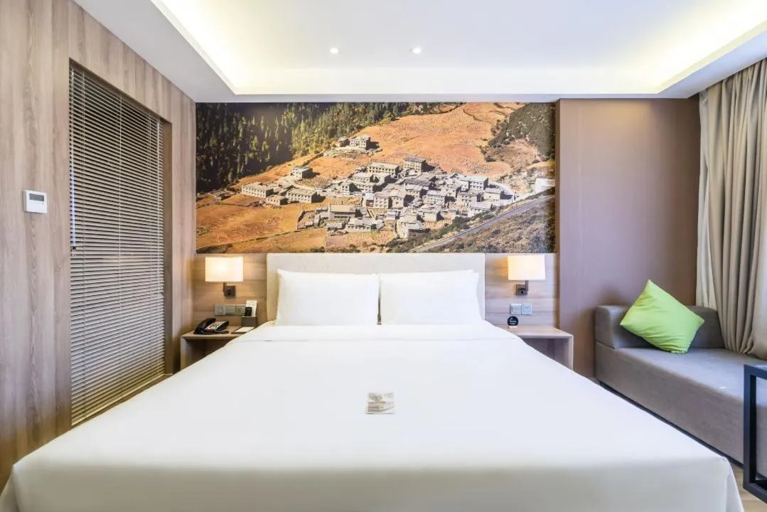 Bedroom in Atour Hotel Chengdu Wuhou Temple