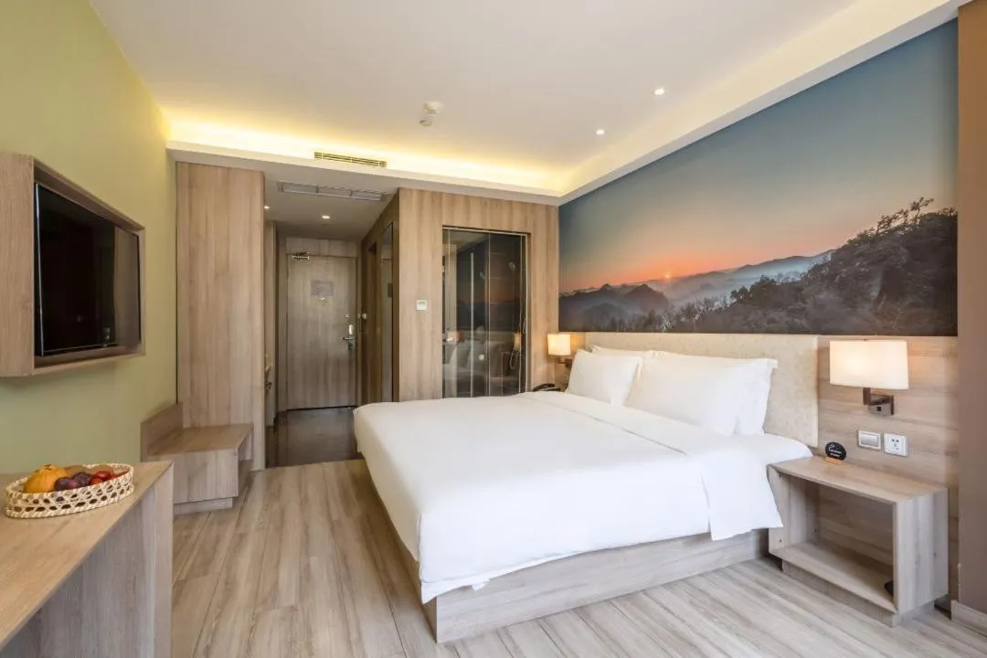 Bedroom in Atour Hotel Chengdu Wuhou Temple