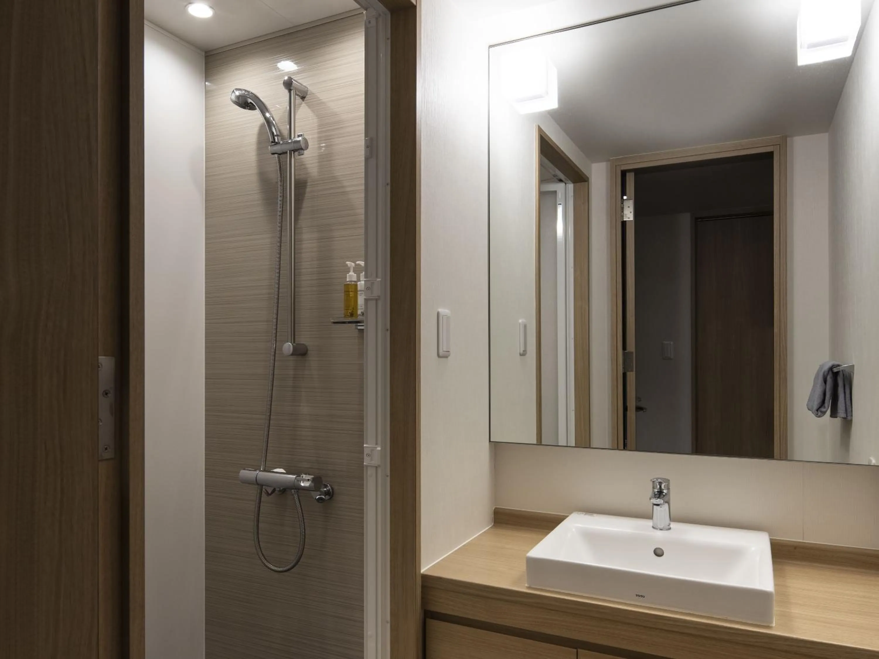 Shower in Dai-ichi Takimotokan