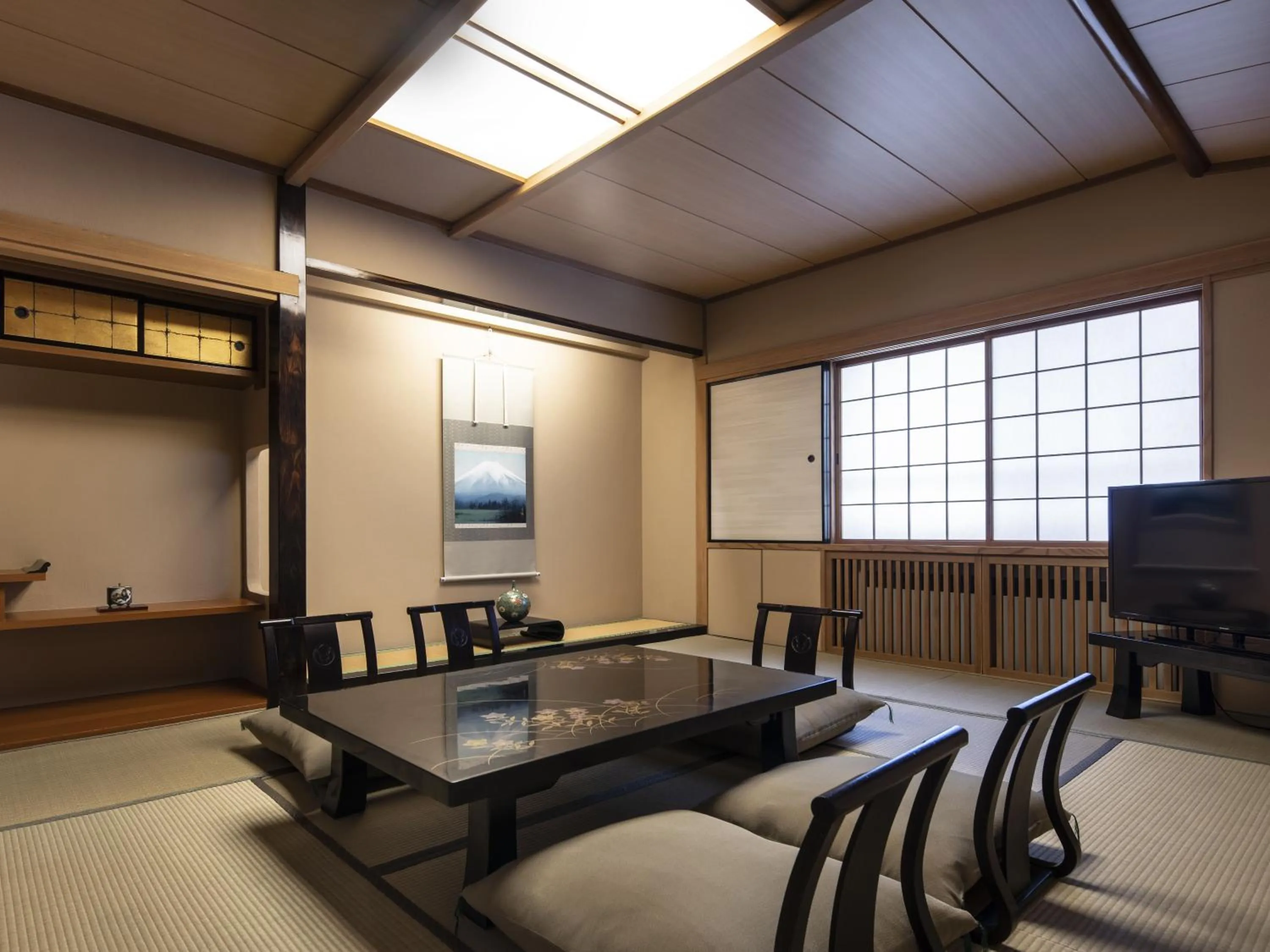 Photo of the whole room in Dai-ichi Takimotokan