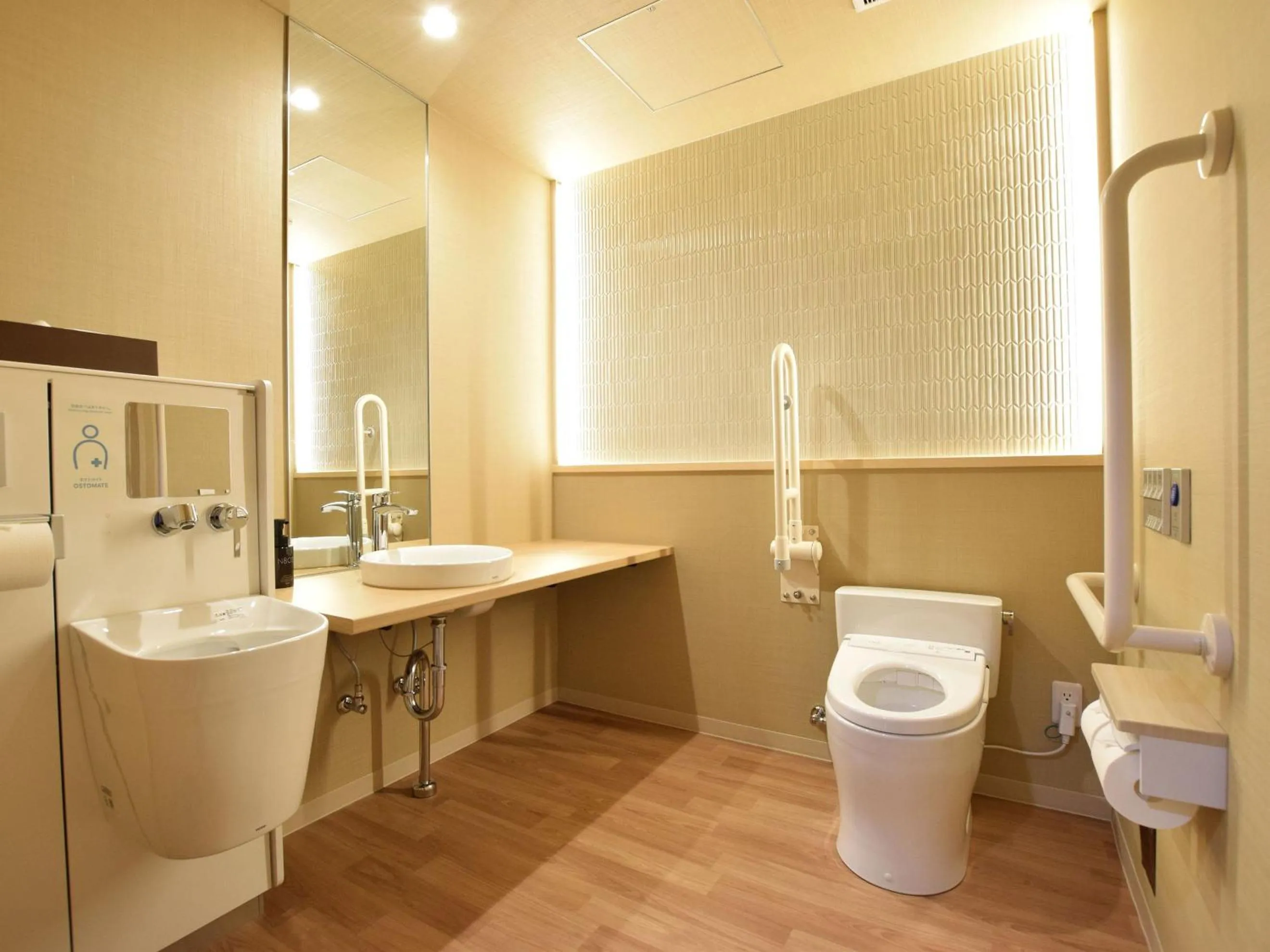 Photo of the whole room in Dai-ichi Takimotokan