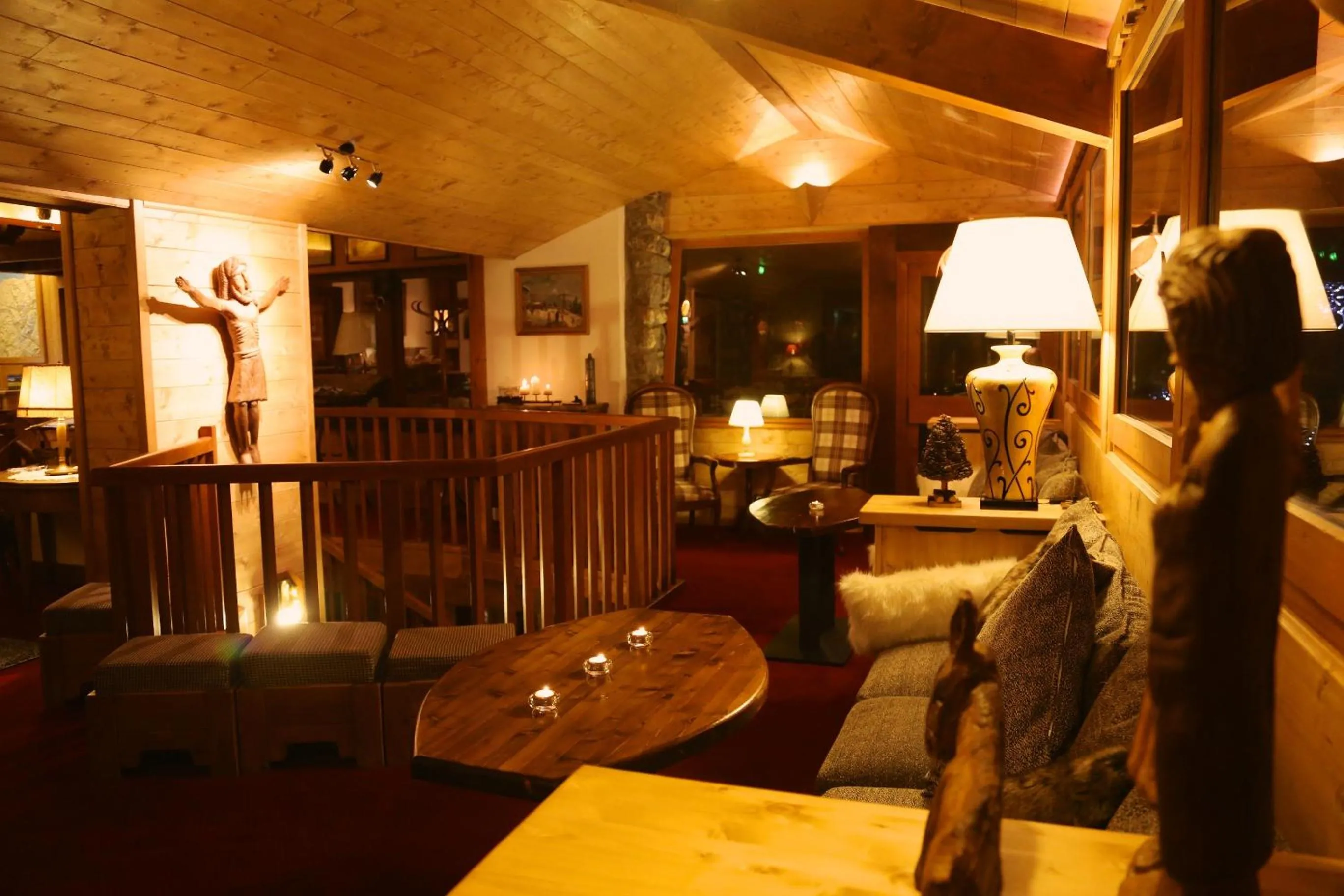 Lounge or bar in Hotel & Spa Le Dahu