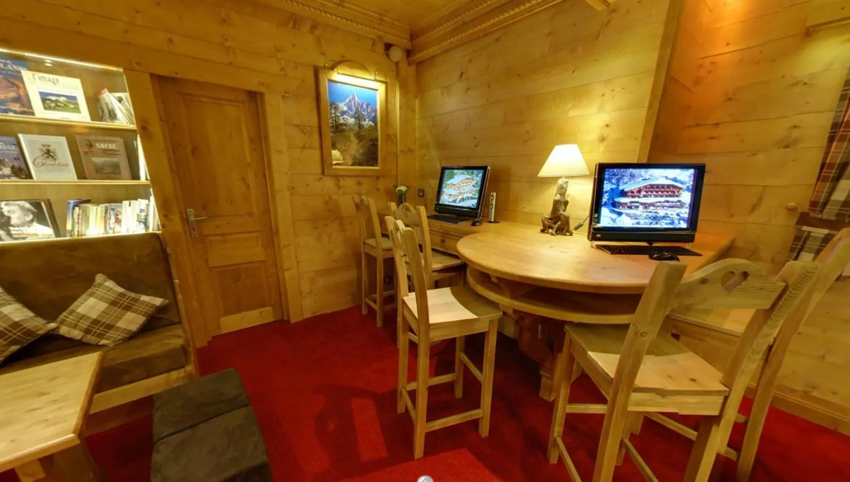 TV and multimedia in Hotel & Spa Le Dahu
