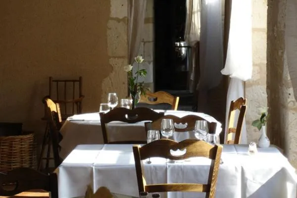 Restaurant/places to eat in Le Relais du Lyon d'Or