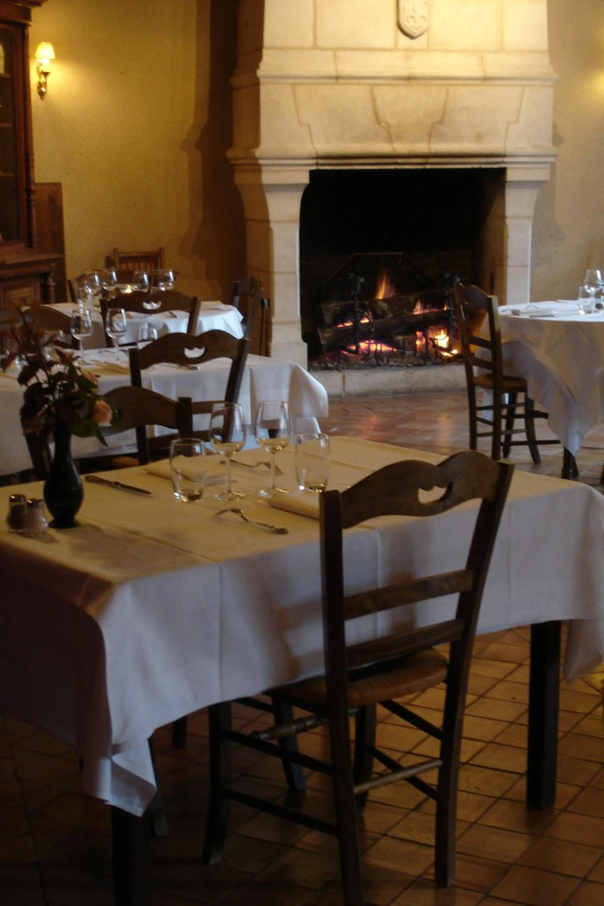 Patio in Le Relais du Lyon d'Or