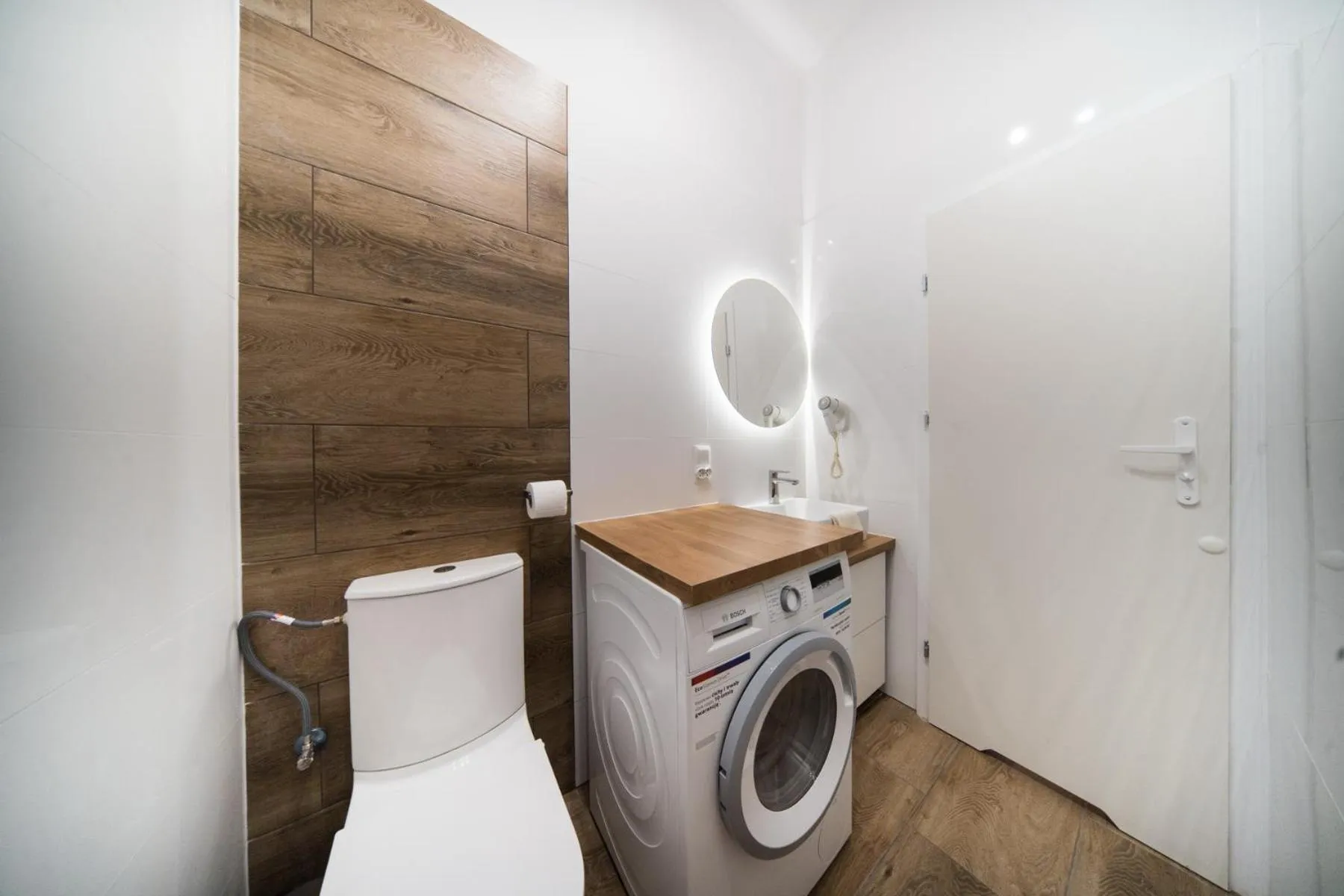 Toilet in Roller Aparthotel