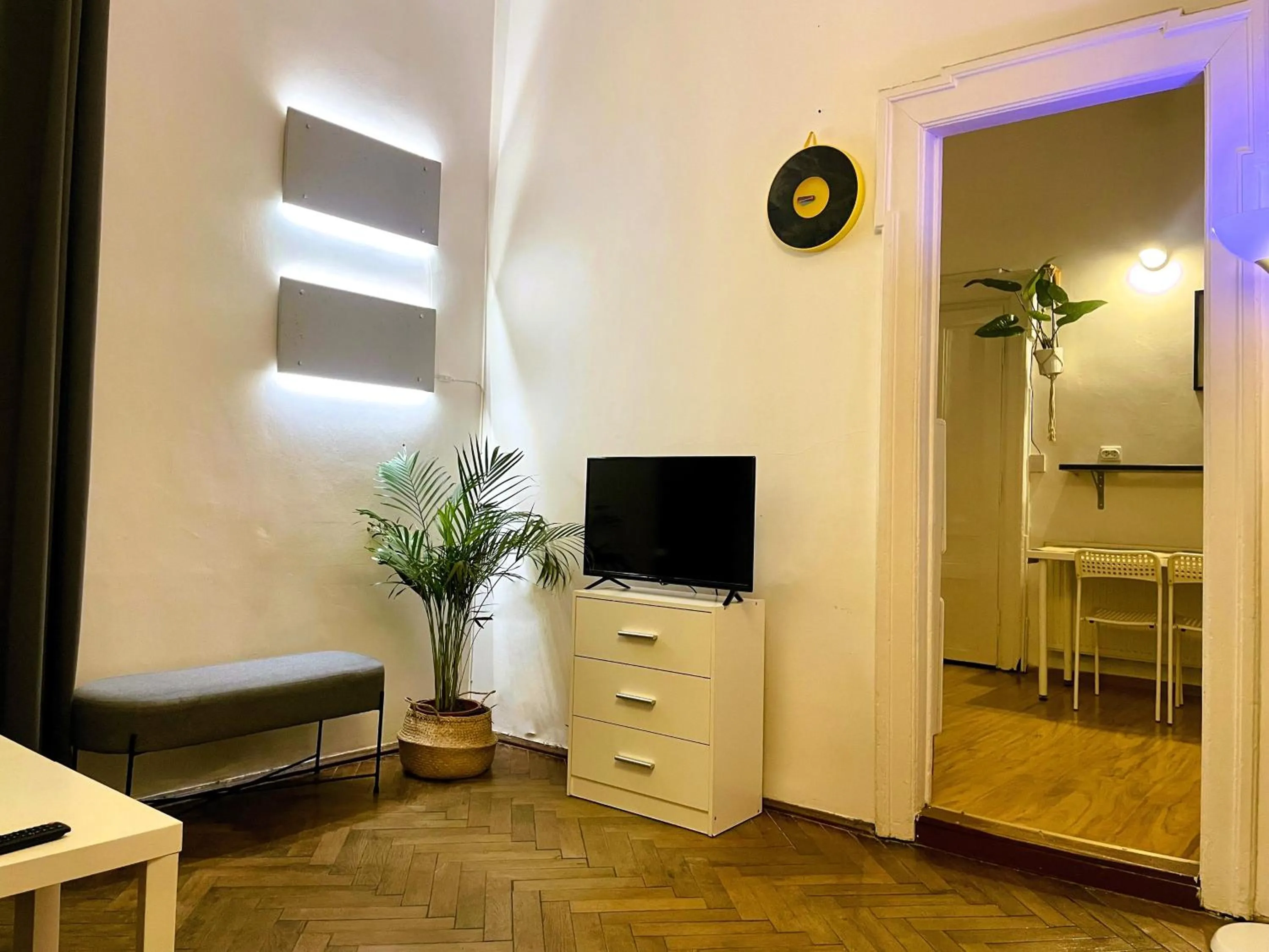 TV and multimedia in Roller Aparthotel