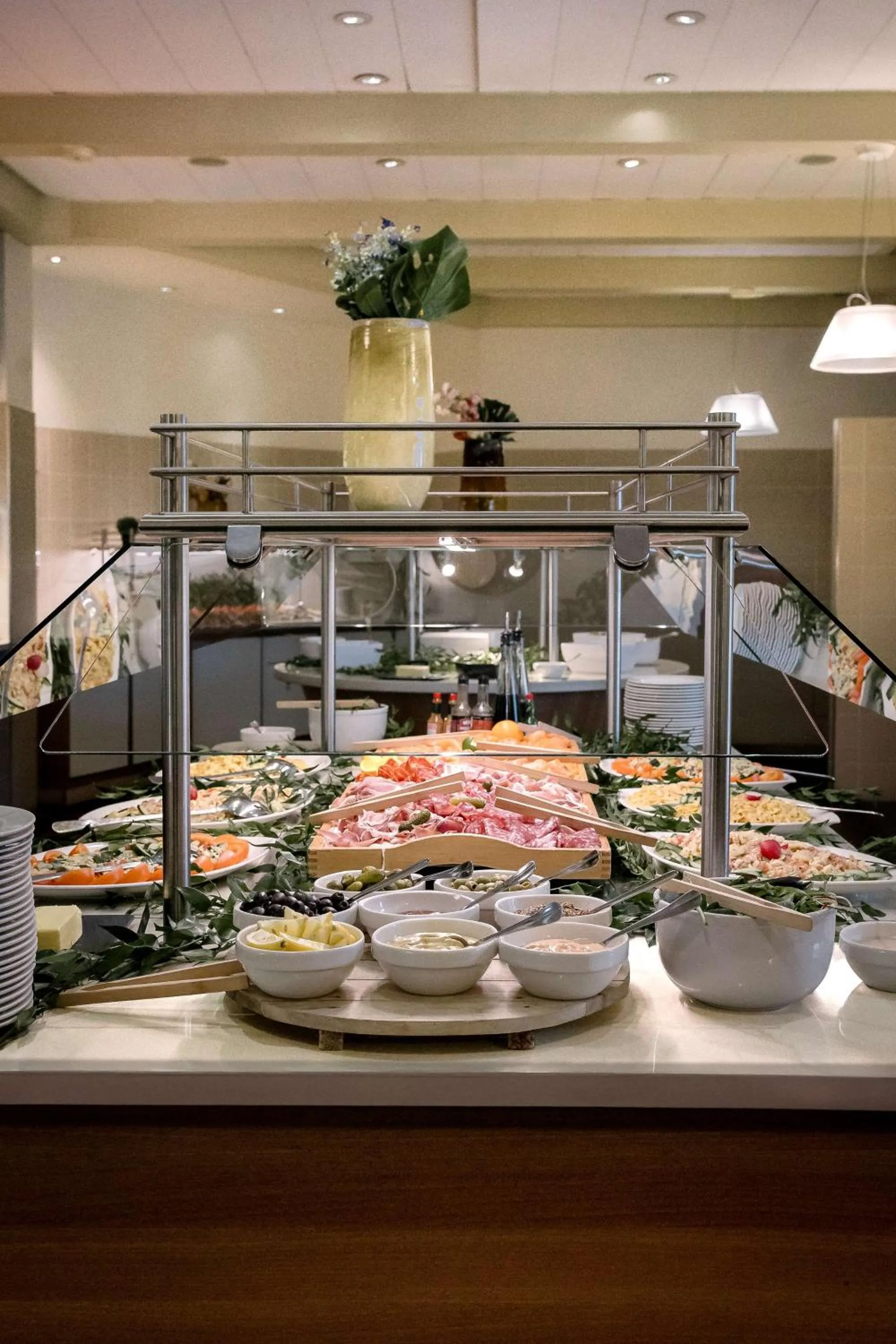 Restaurant/places to eat in Radisson Blu Hotel Paris, Marne-la-Vallée