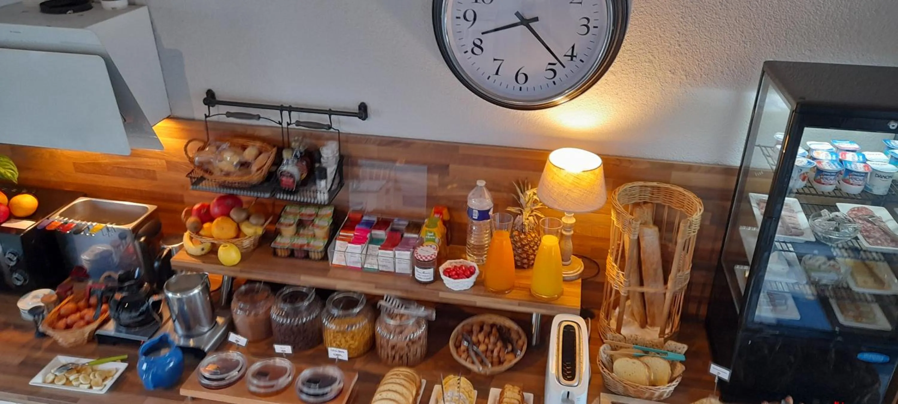Food and drinks in Logis Hôtel de la Plage