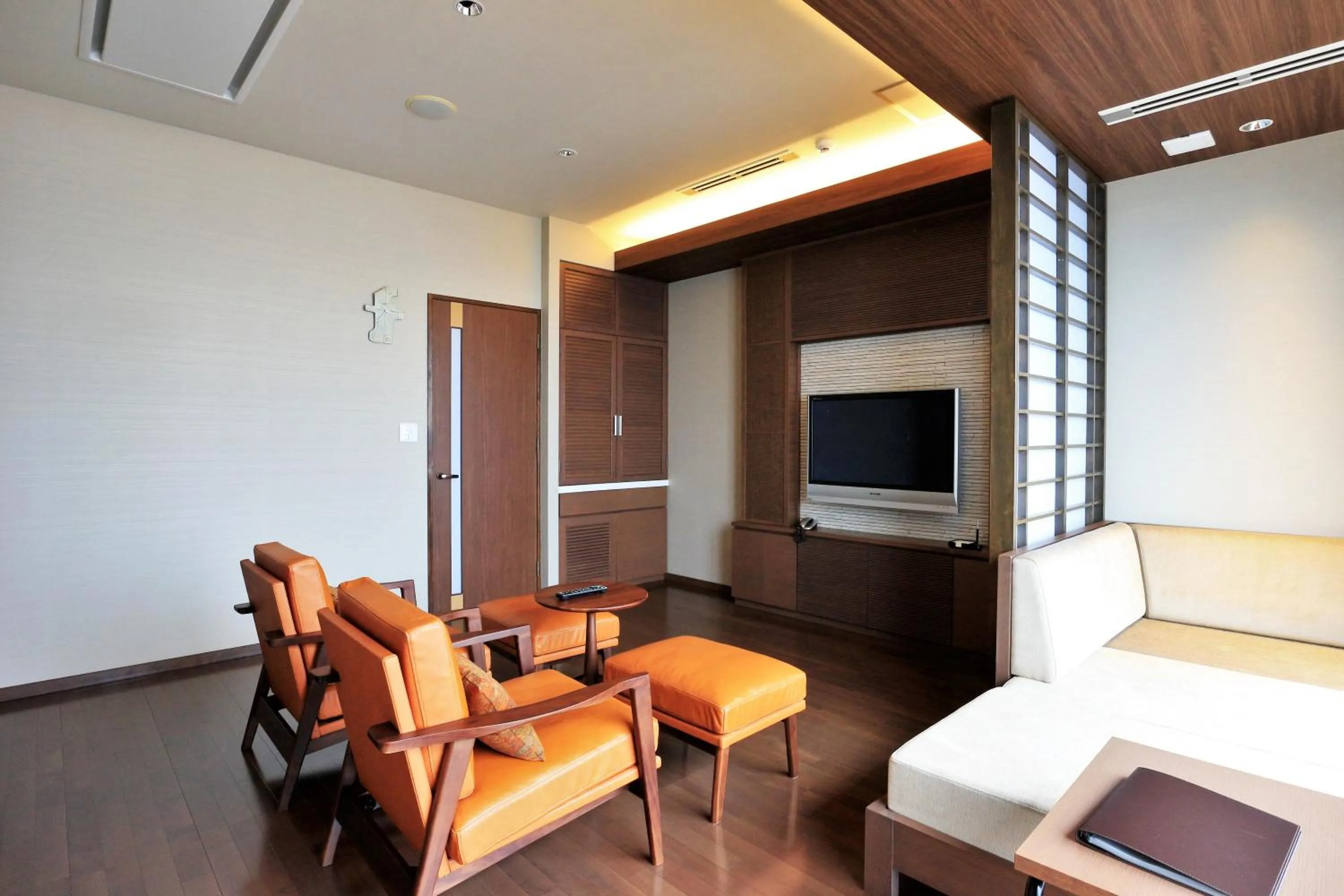 Living room, Bed in AMANE resort SEIKAI