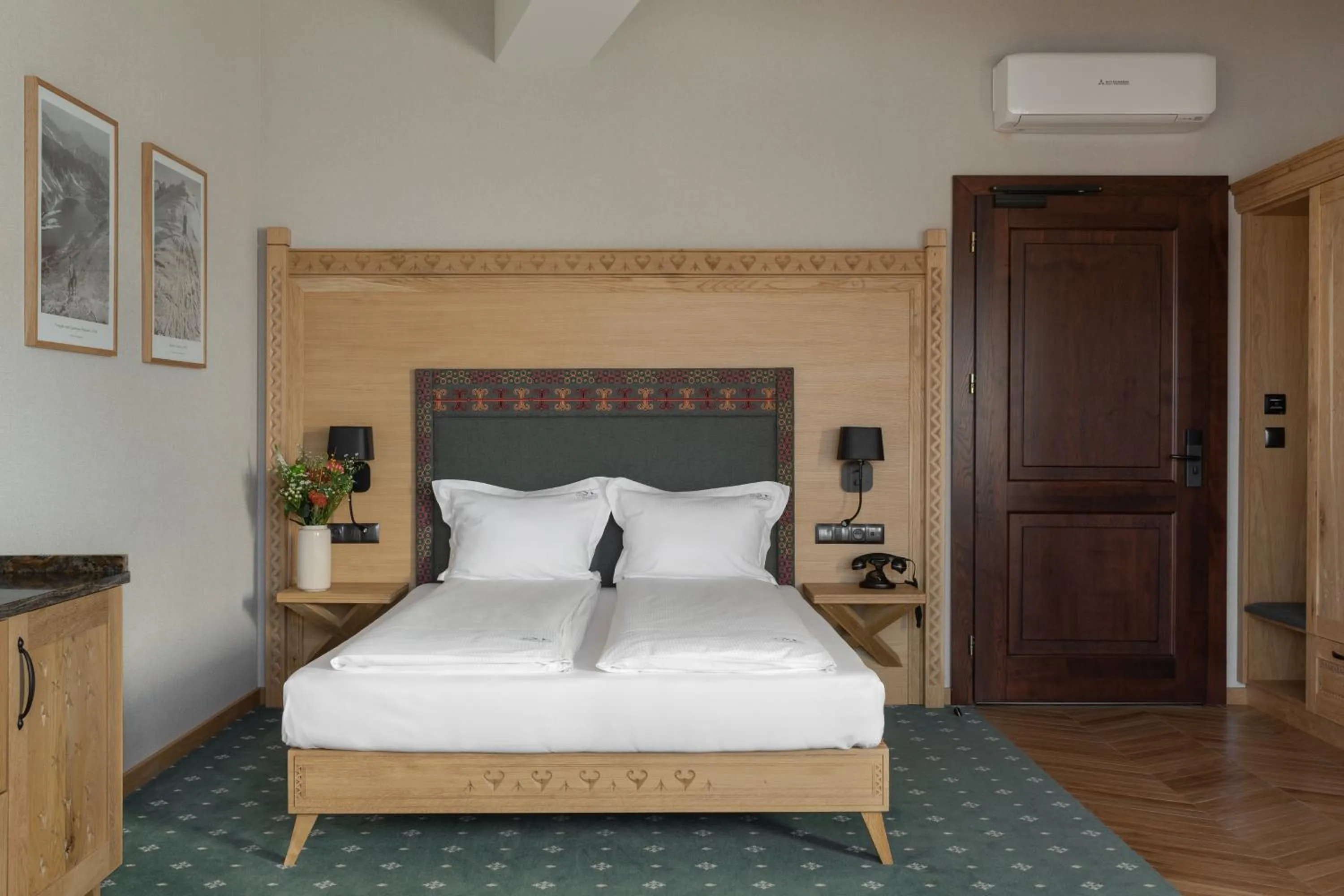 Bed in Aparthotel Cristina