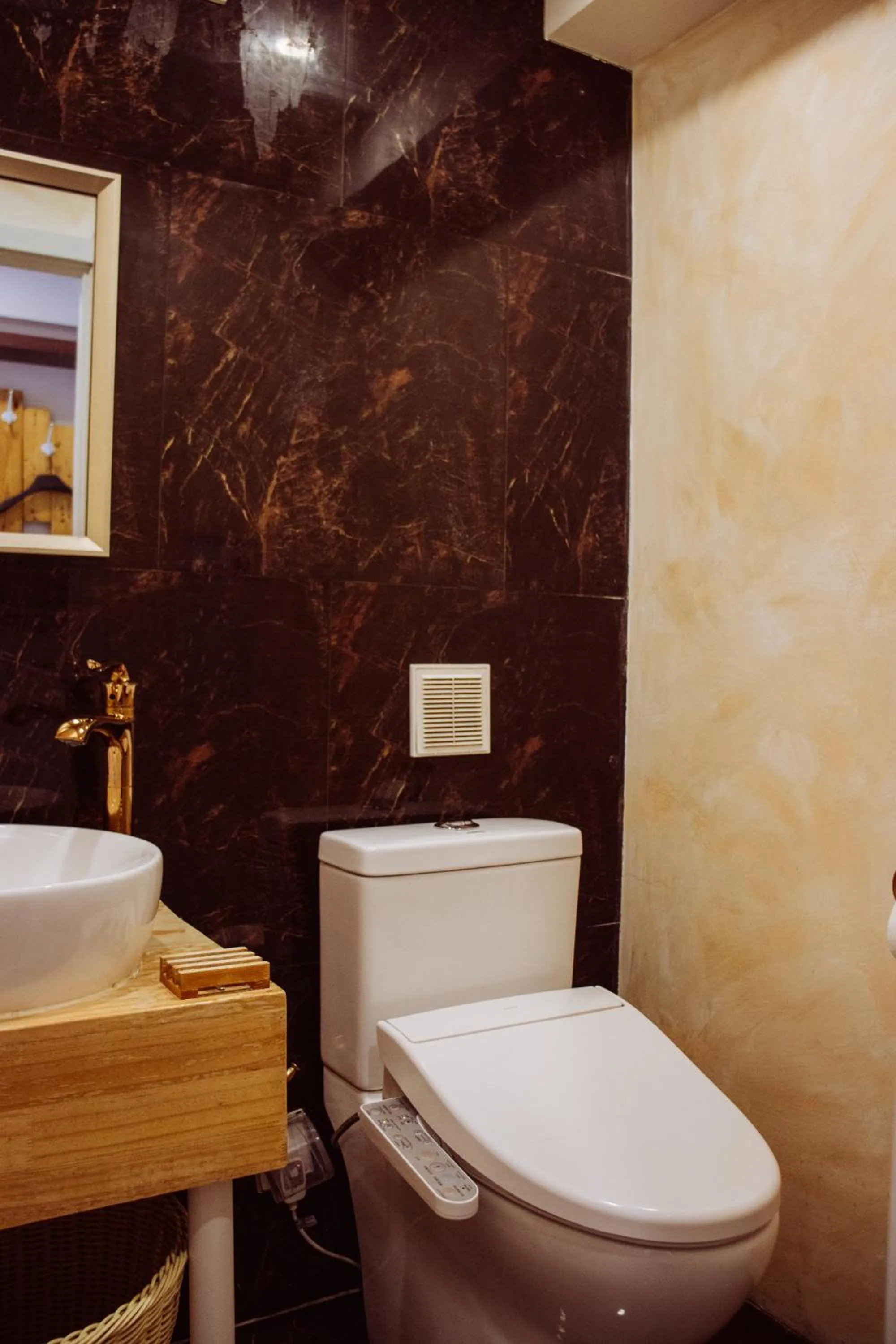 Toilet in Nomado Boutique Hotel