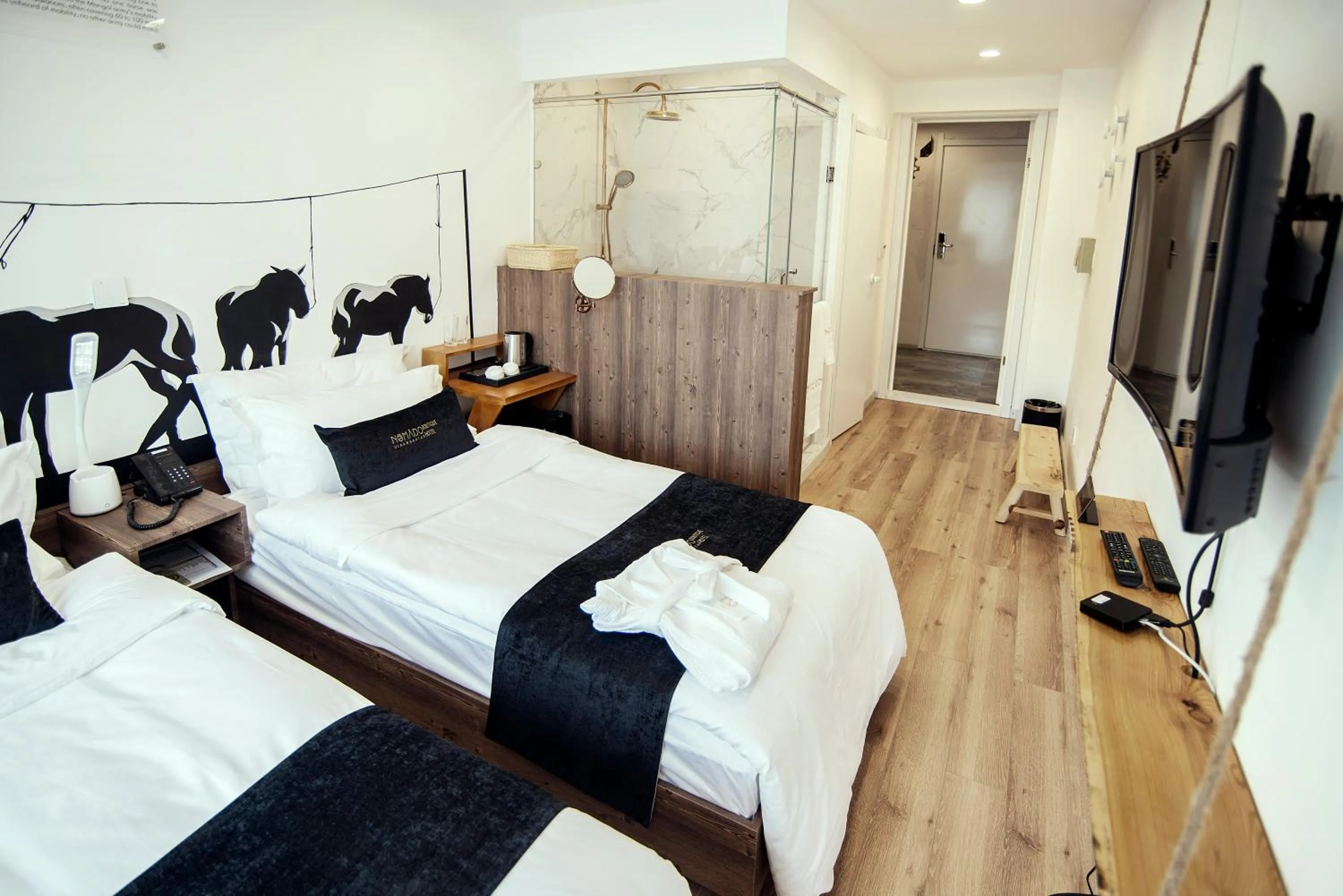 Photo of the whole room, Bed in Nomado Boutique Hotel
