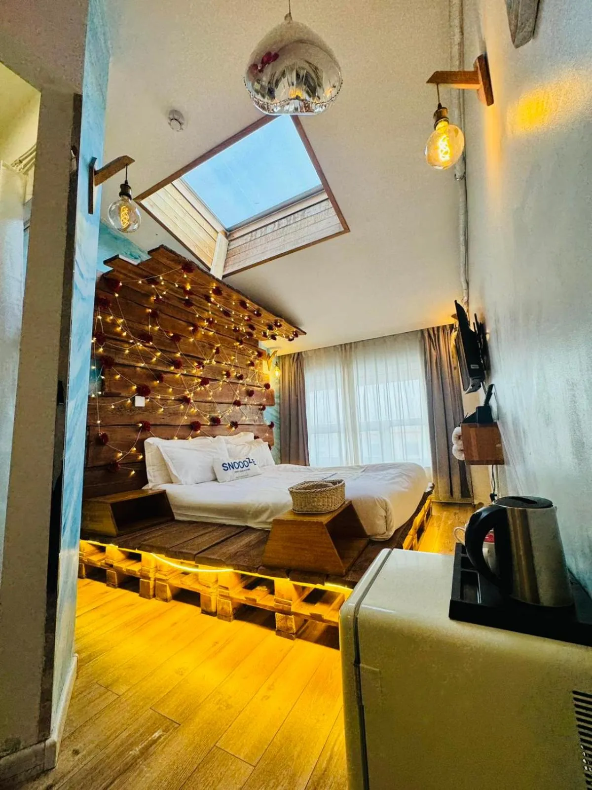 Photo of the whole room in Nomado Boutique Hotel