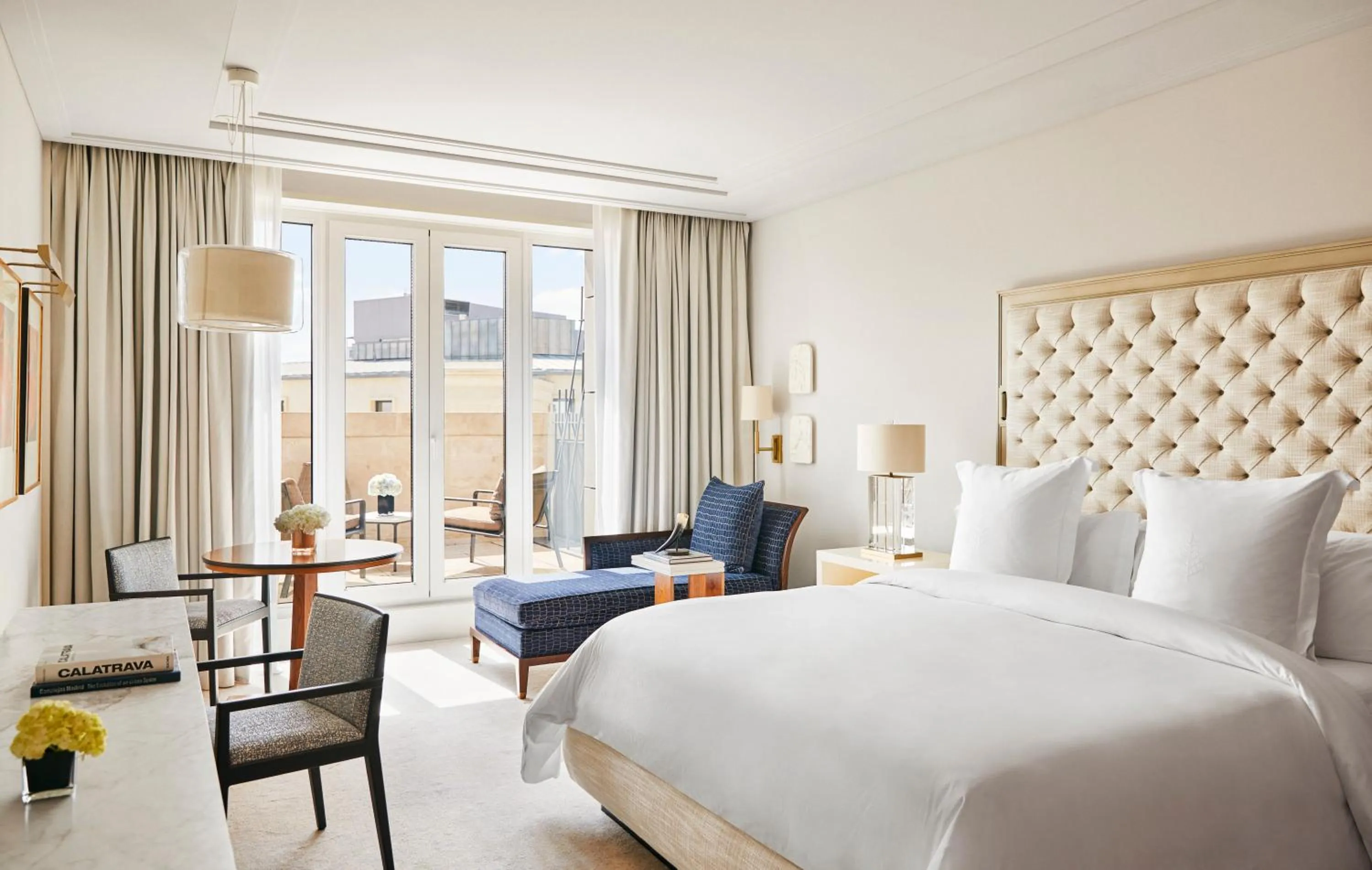 Bedroom, Bed in Four Seasons Hotel Madrid