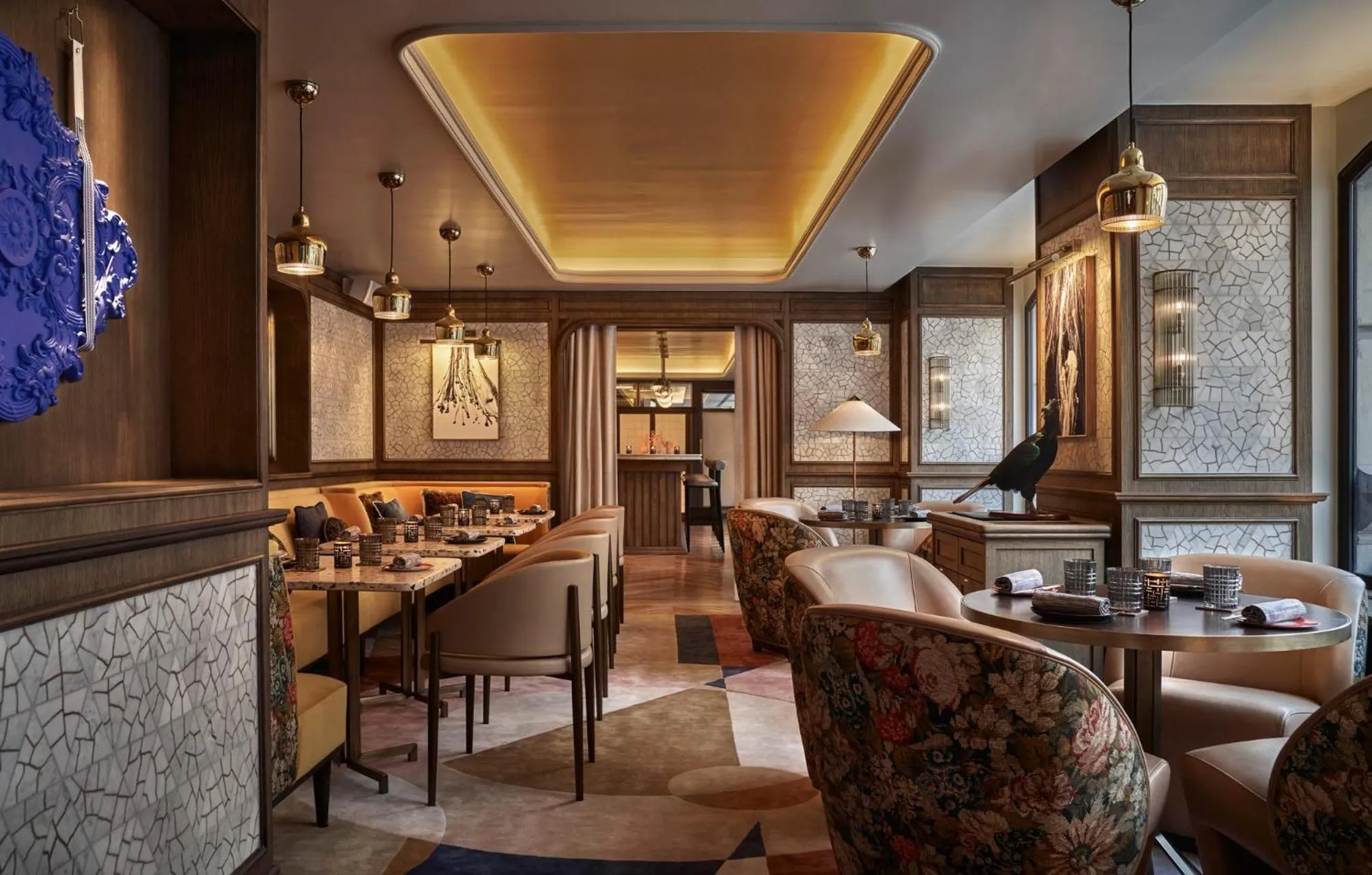 Lounge or bar in Four Seasons Hotel Madrid