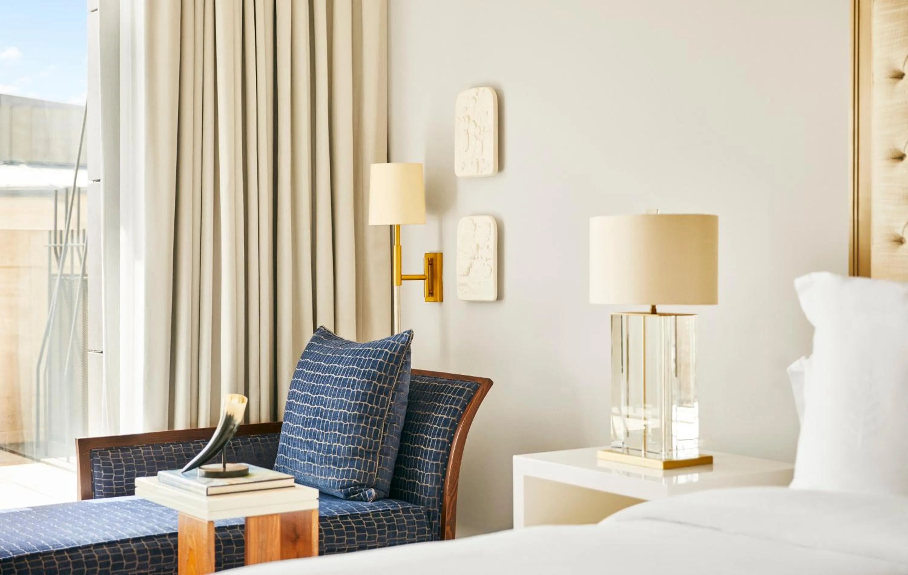 Bedroom, Bed in Four Seasons Hotel Madrid