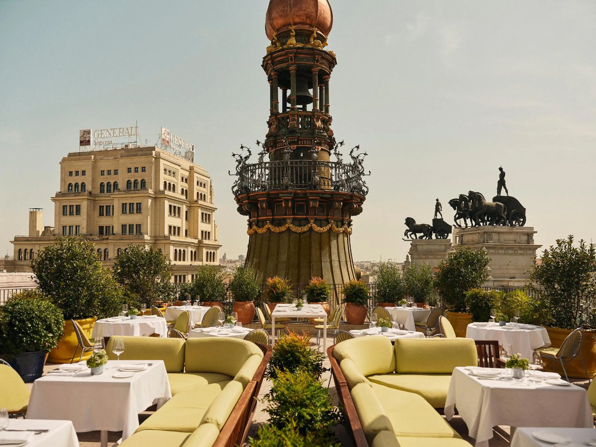 Restaurant/places to eat in Four Seasons Hotel Madrid