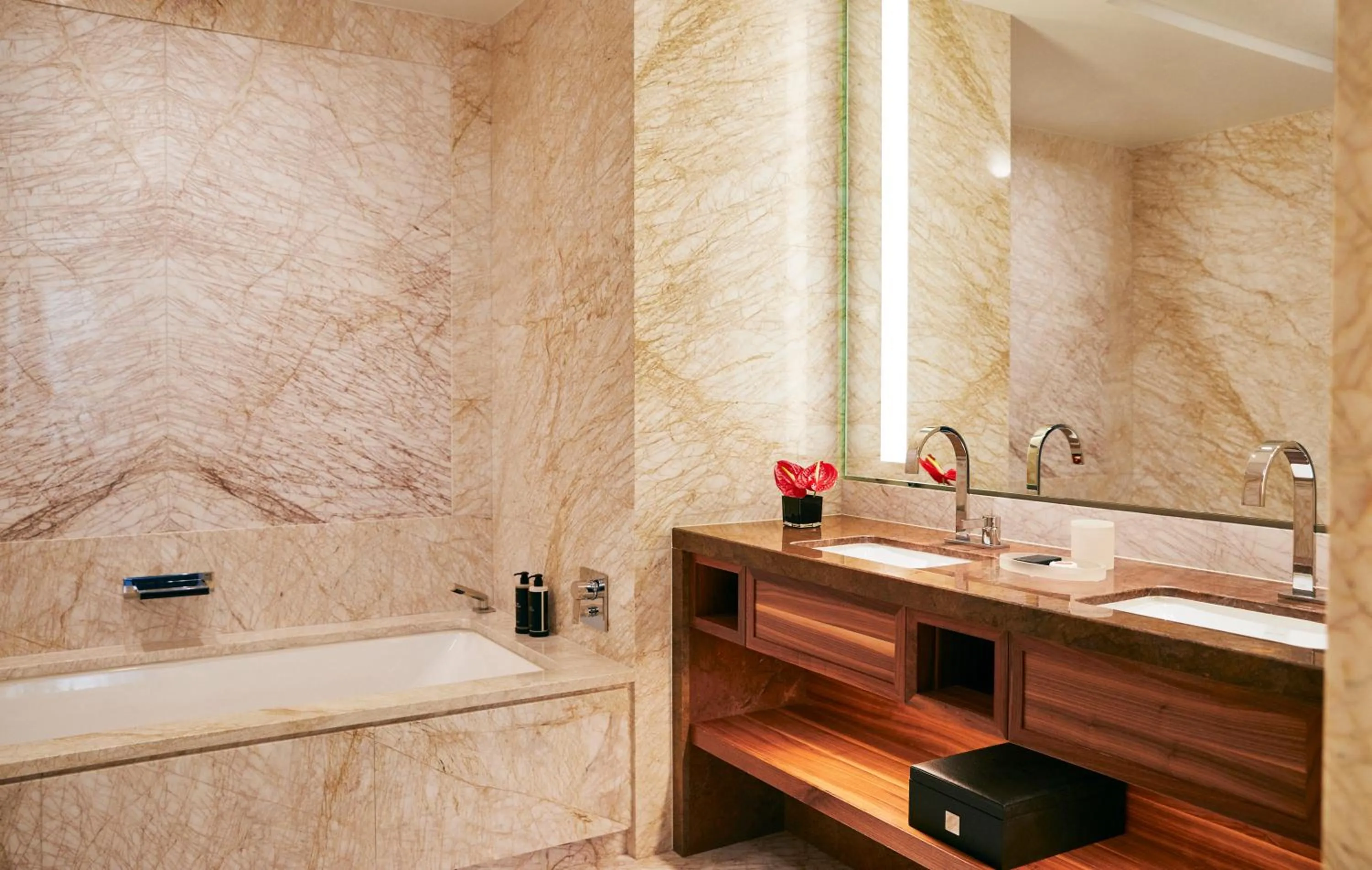 Bathroom in Four Seasons Hotel Madrid