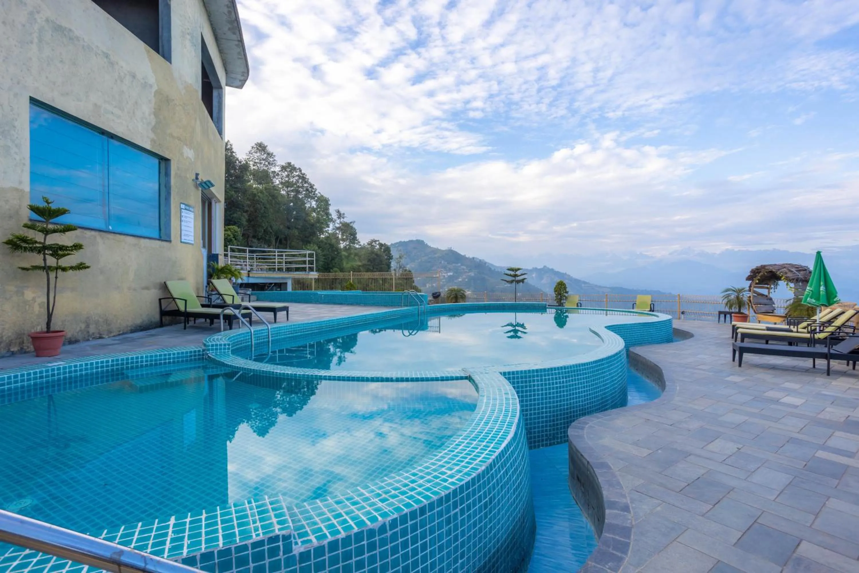 Swimming pool in Aagantuk Resort