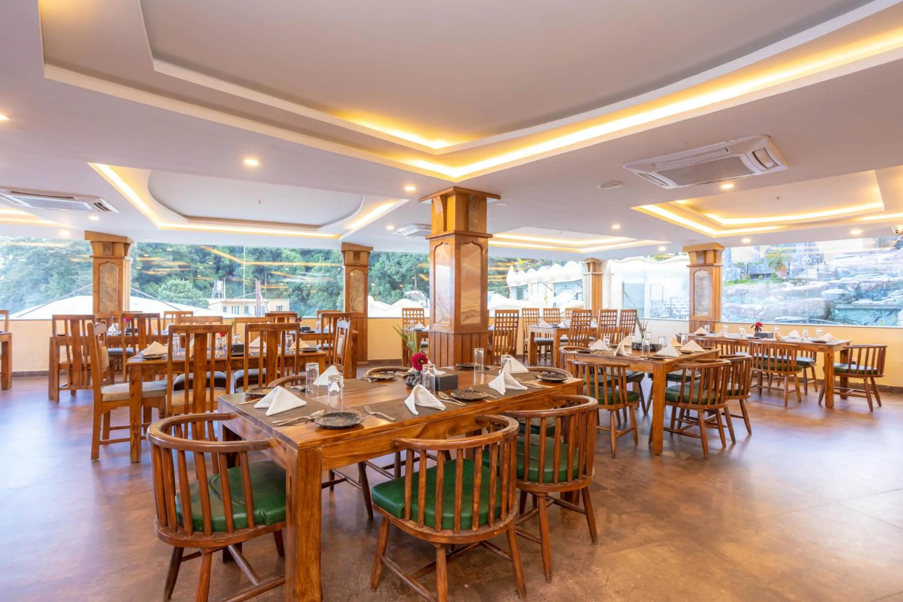 Restaurant/places to eat in Aagantuk Resort