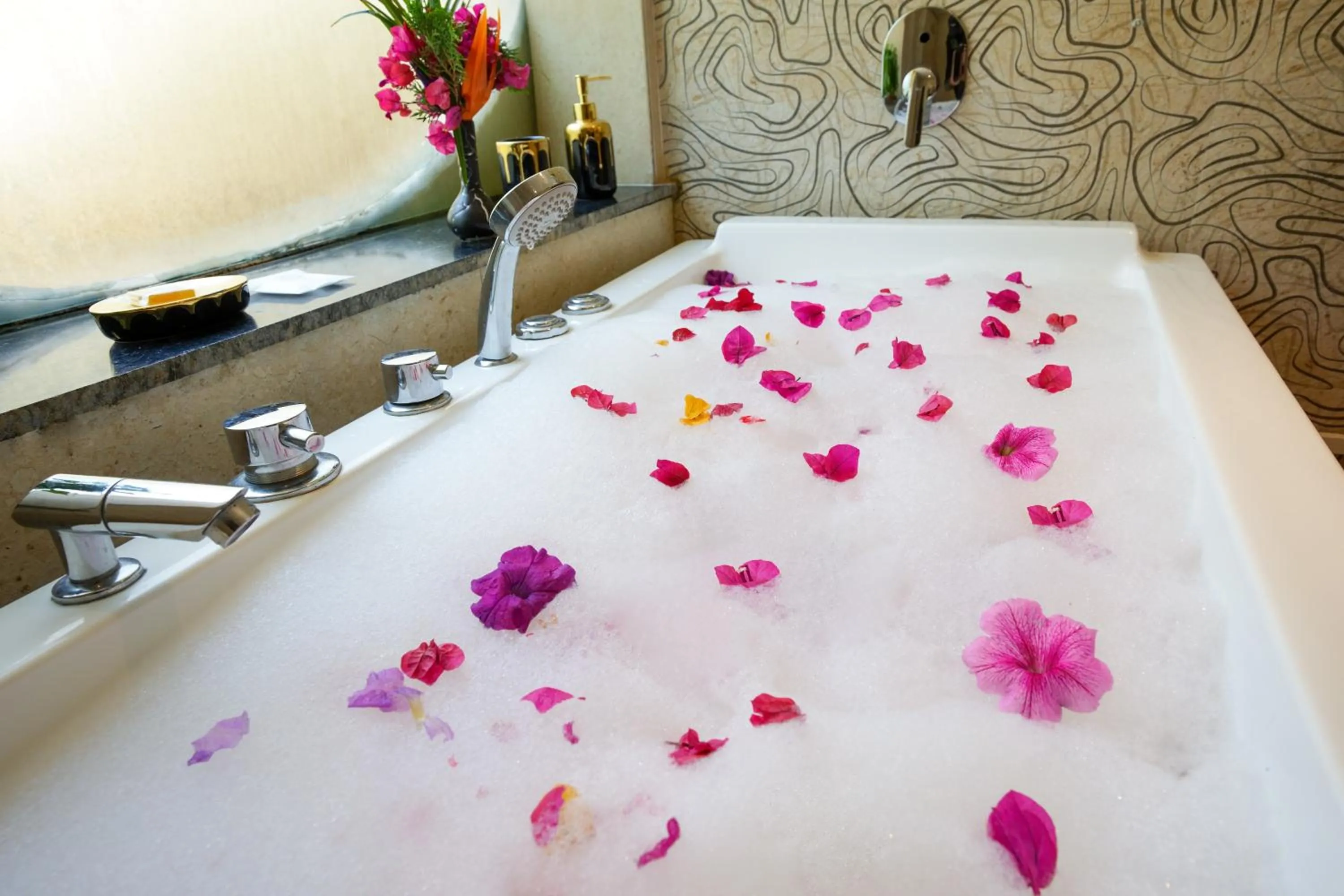 Bath in Aagantuk Resort