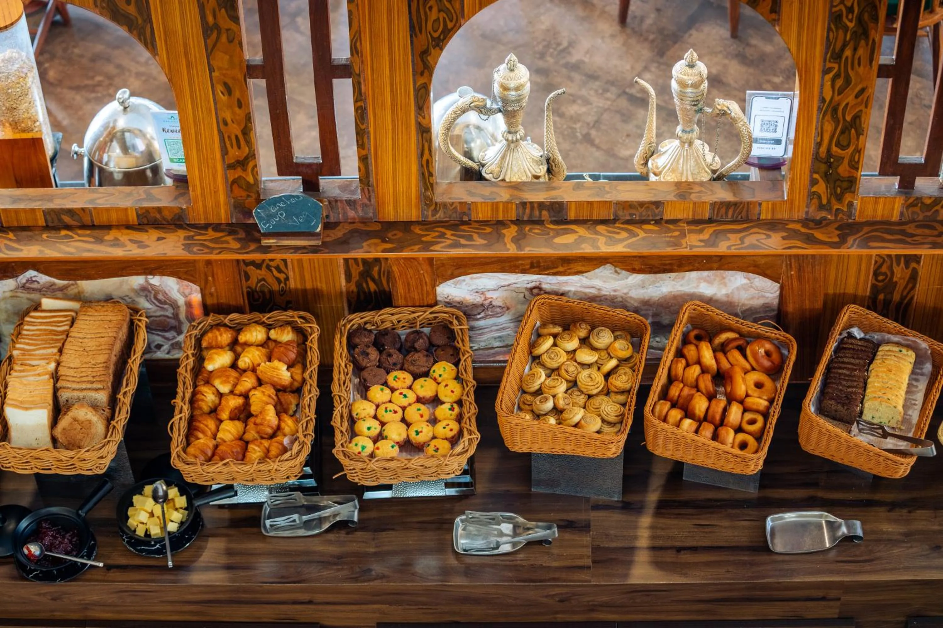Breakfast in Aagantuk Resort