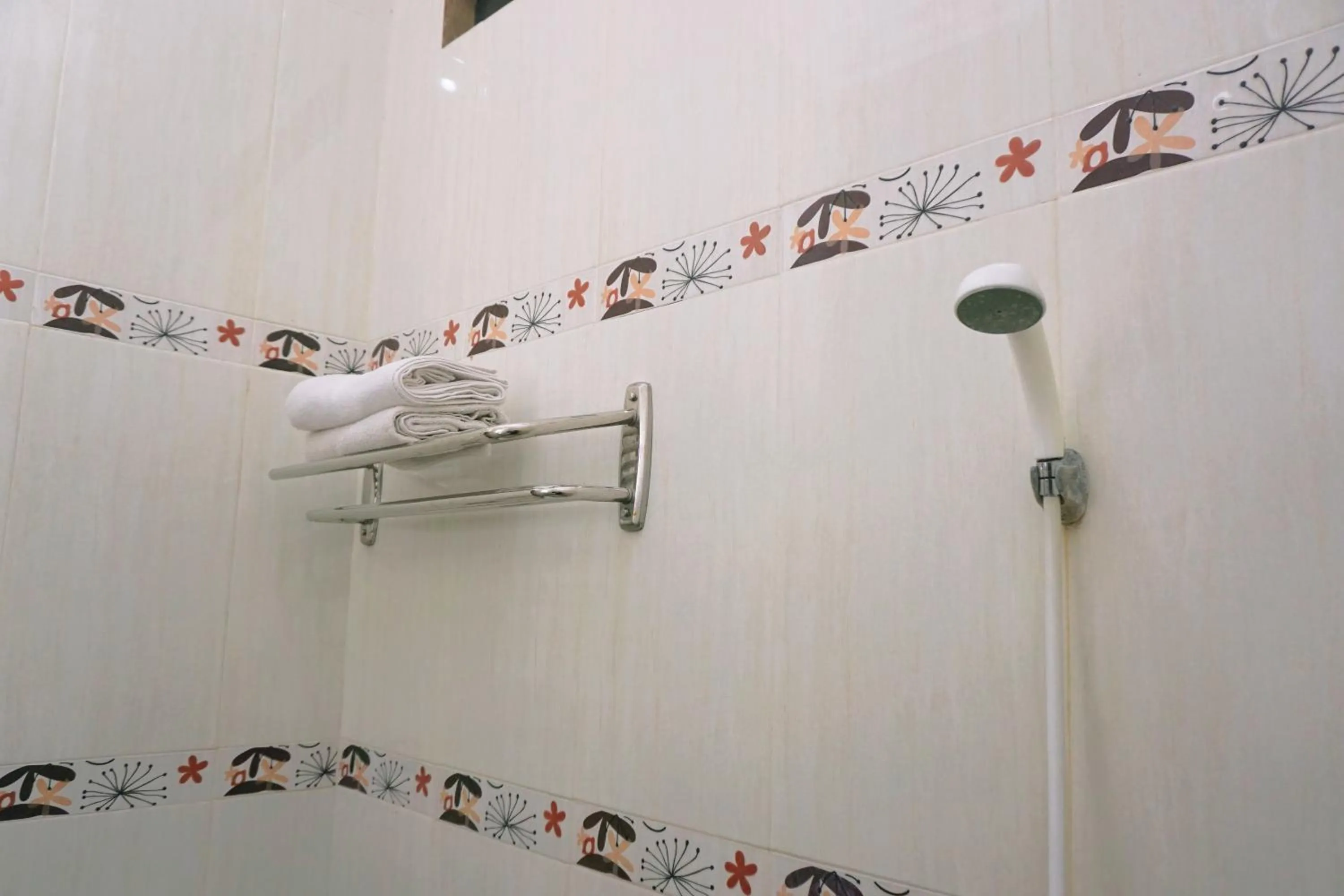 Bathroom in Musdalifah Hotel