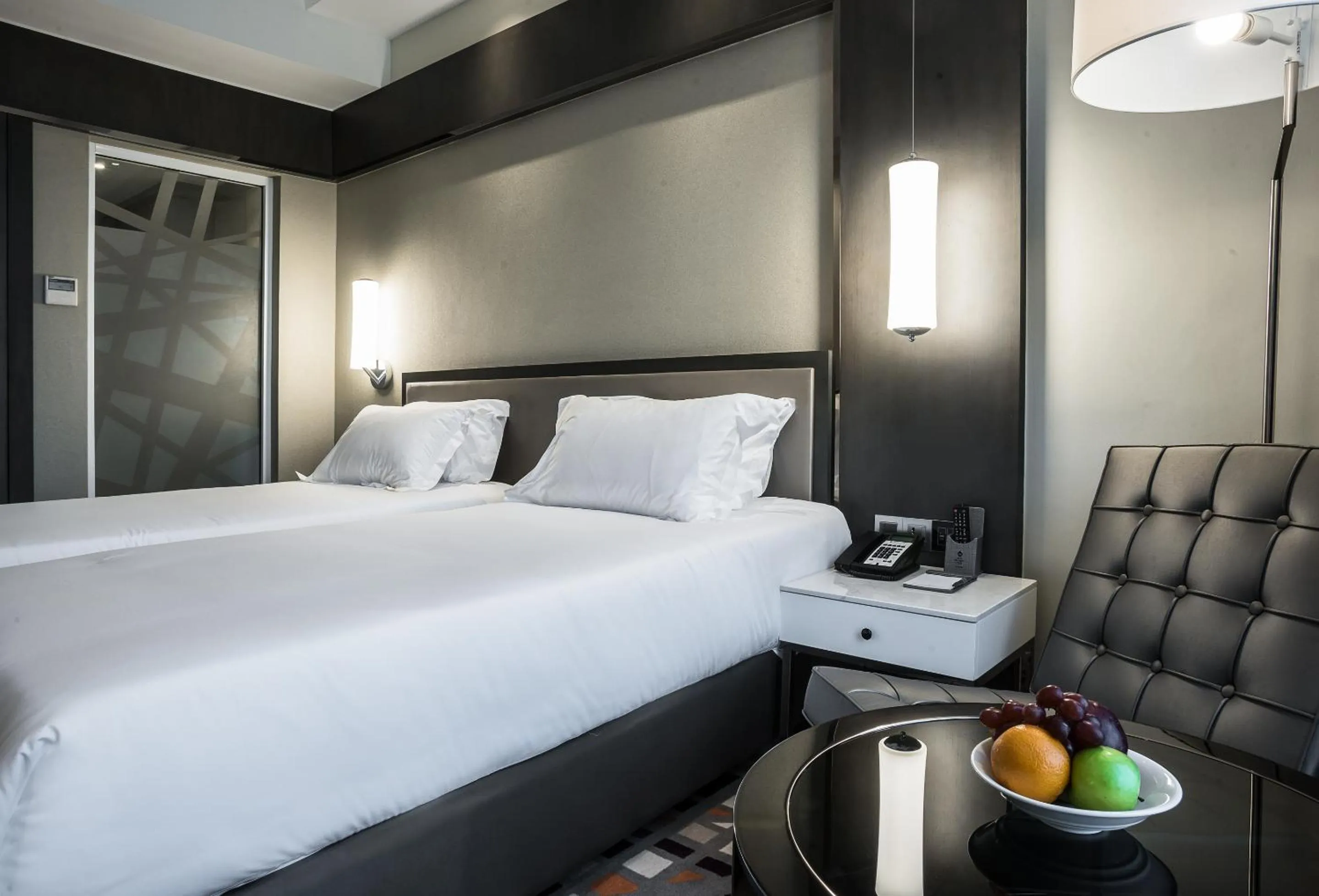 Bed in Best Western Premier Westlands