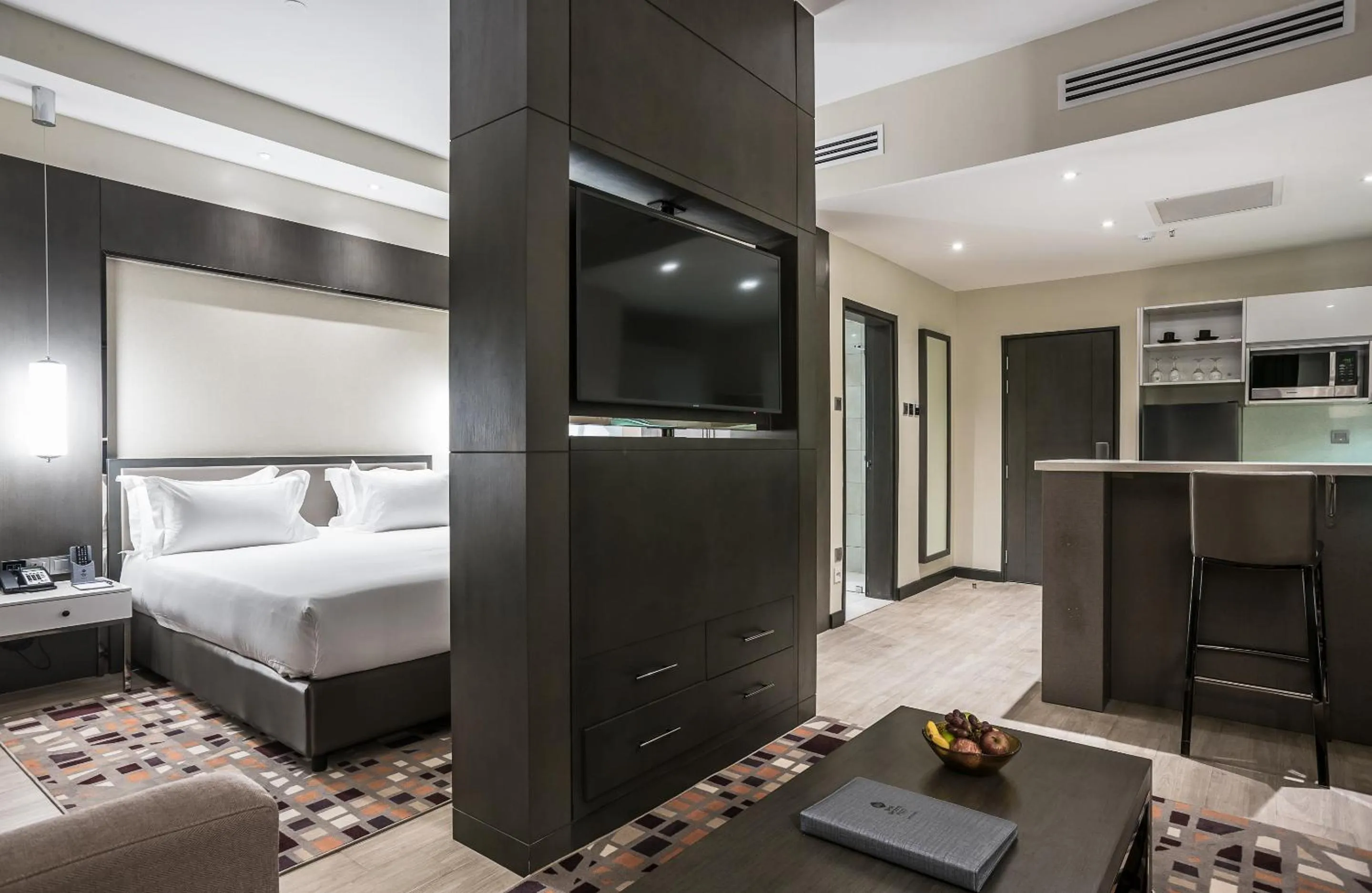 TV and multimedia, Bed in Best Western Premier Westlands