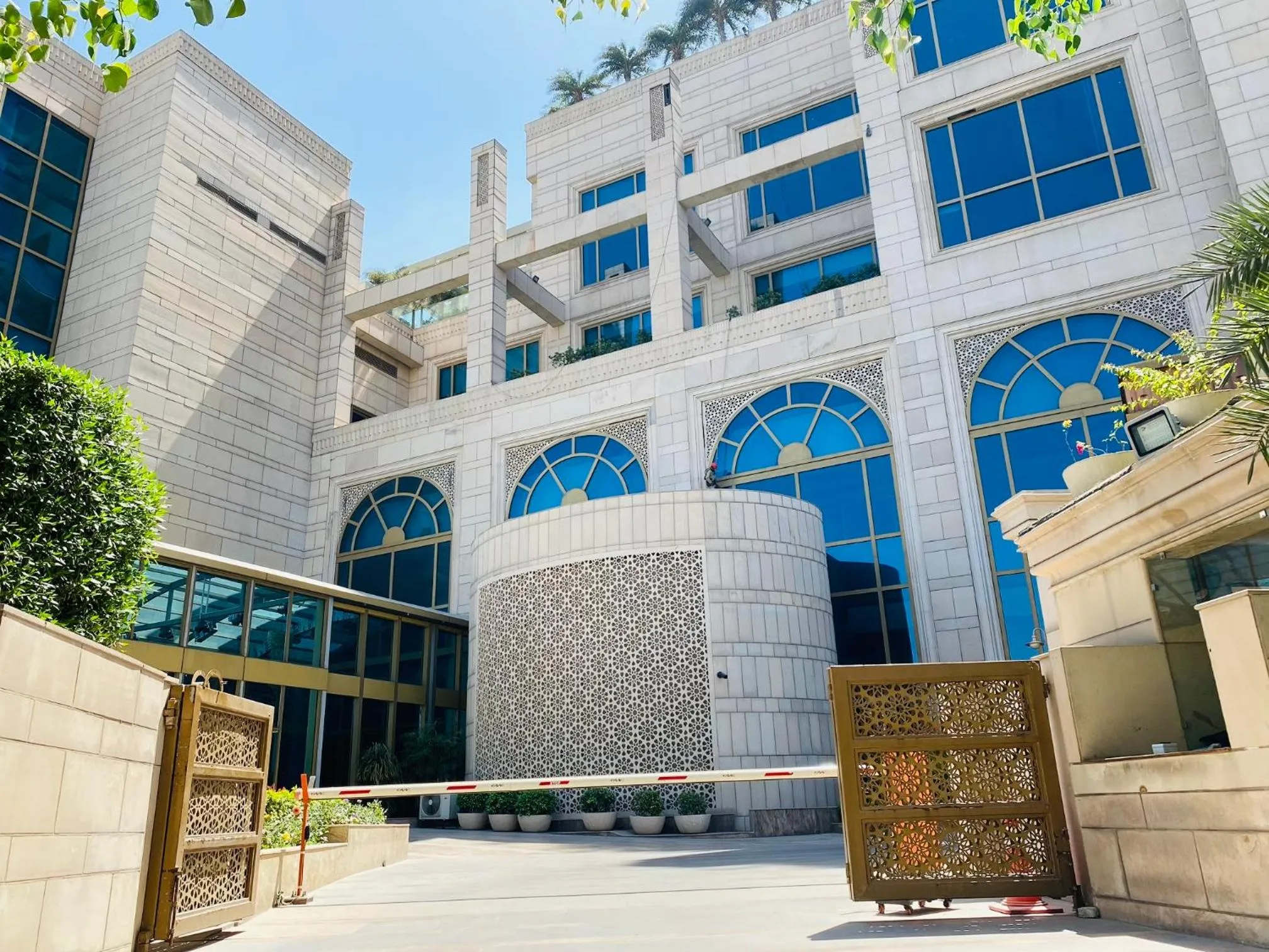 Property building in Seven Seas Hotel