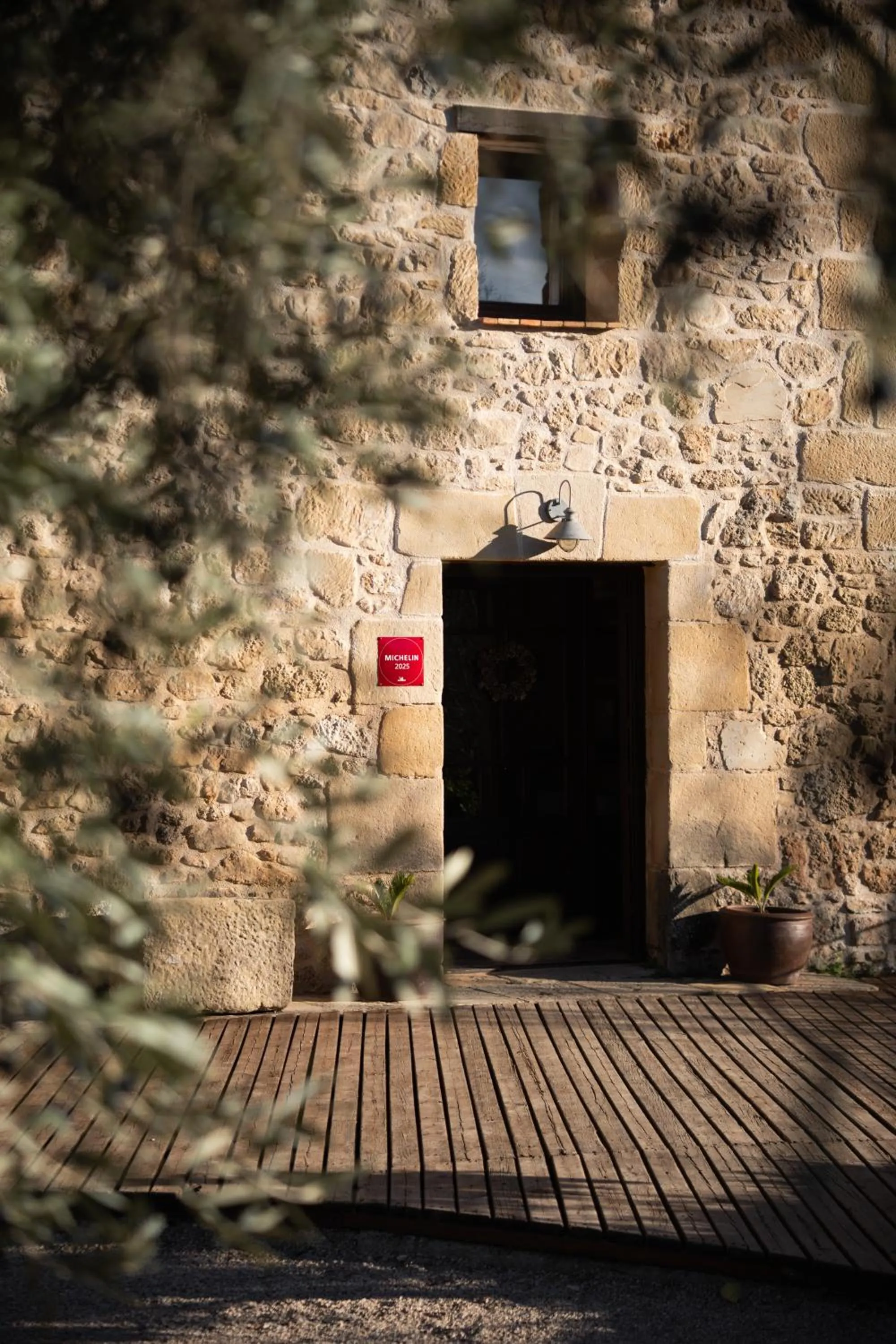 Property building in Hotel Hort De Fortunyo