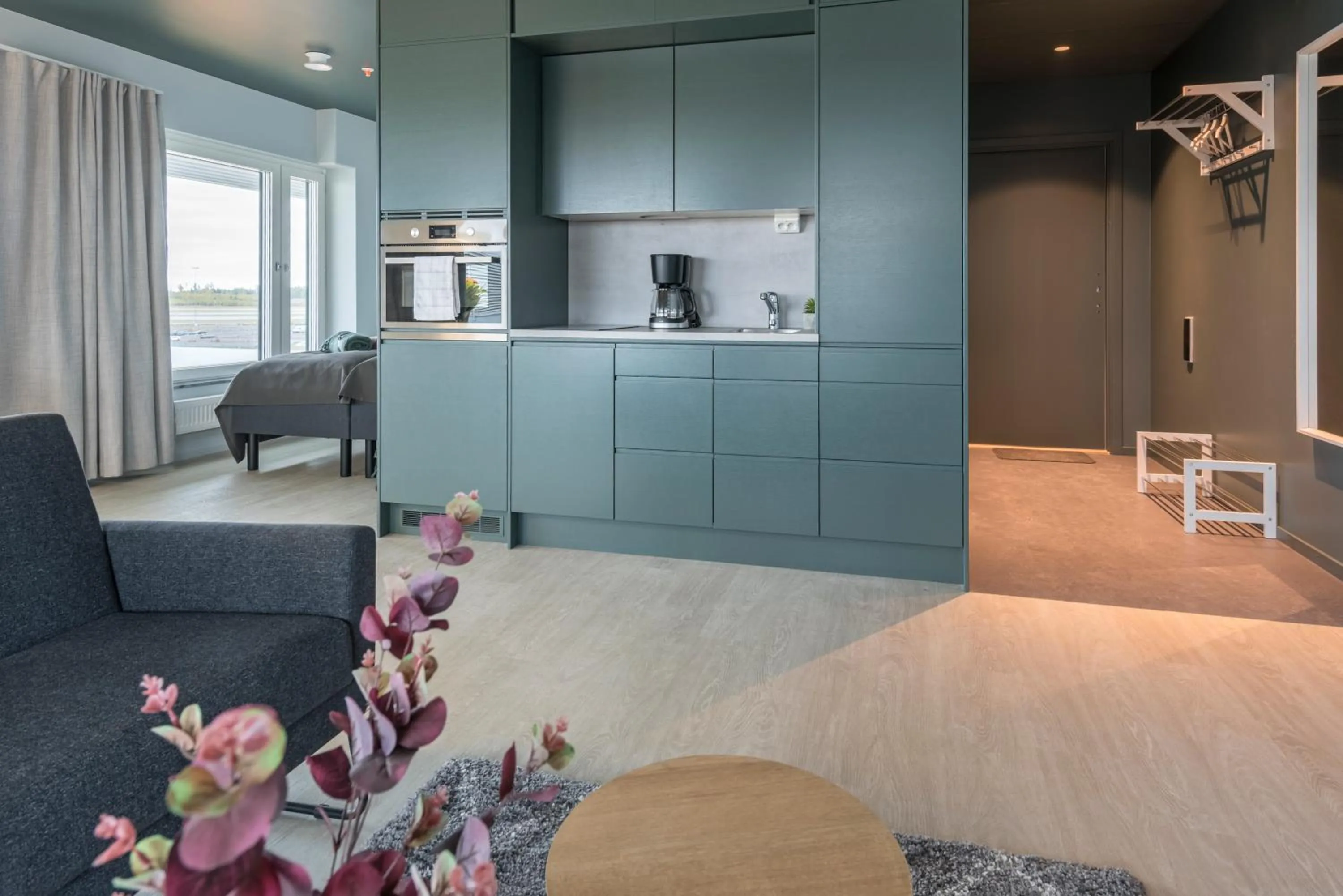 Kitchen or kitchenette in Forenom Hotels & Apartments Arlanda