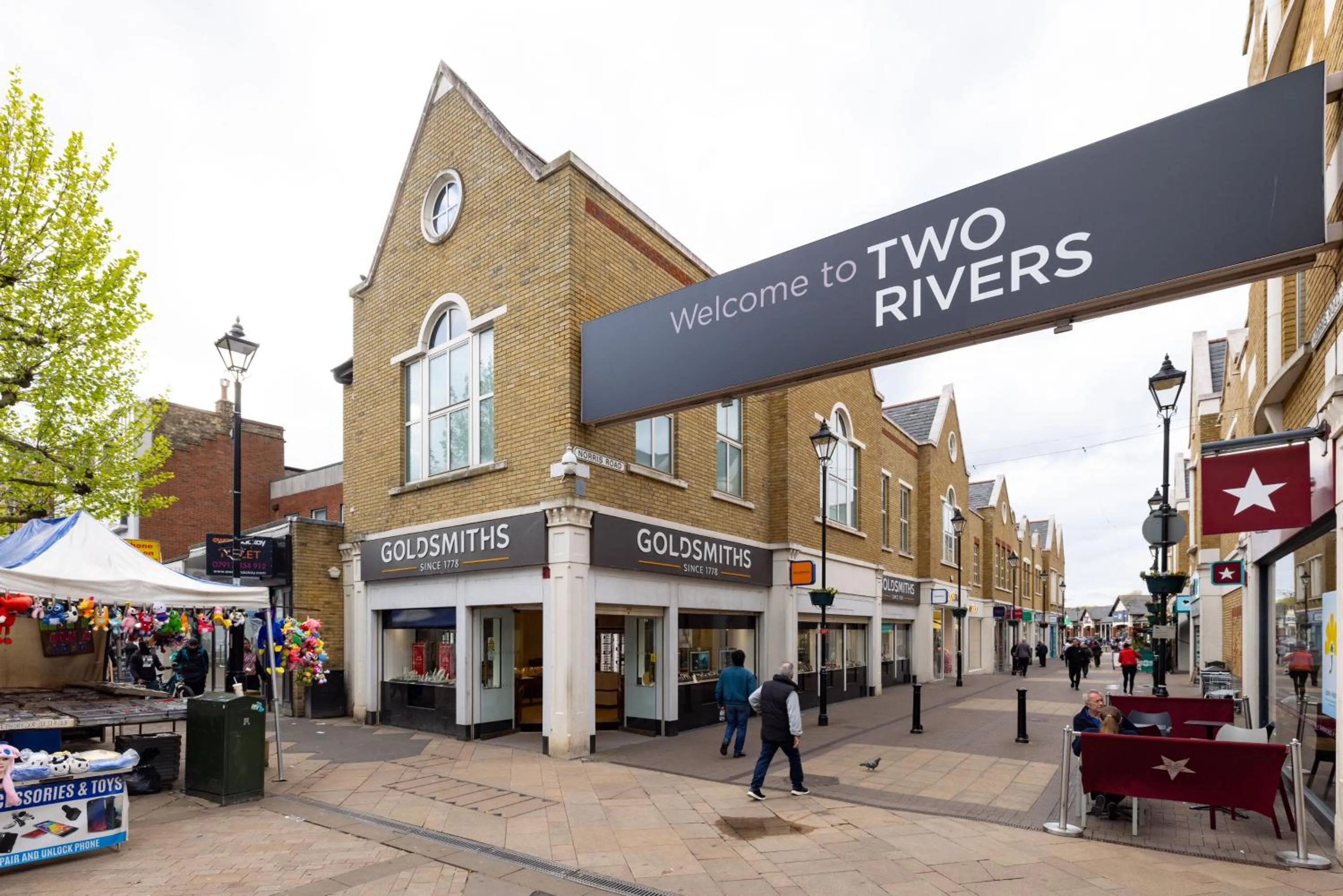 Neighbourhood in Charles Hope Staines Centre