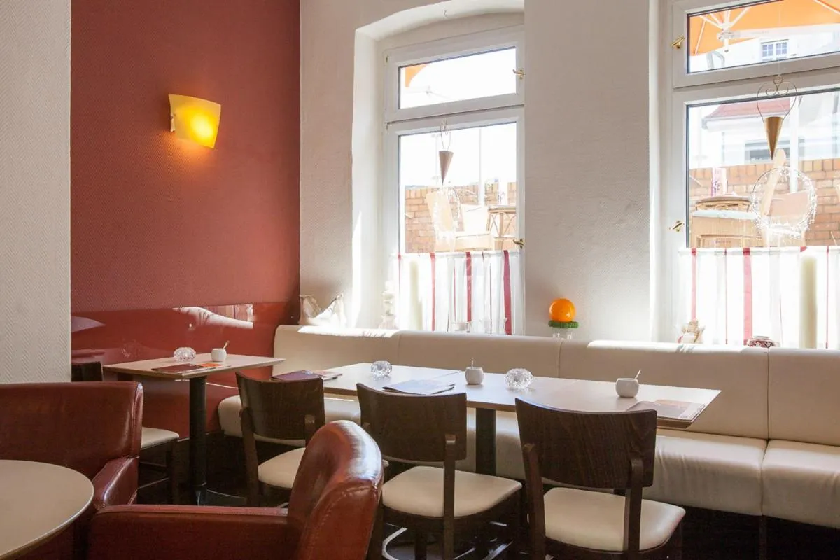 Restaurant/places to eat in Hotel Villa Auguste Viktoria