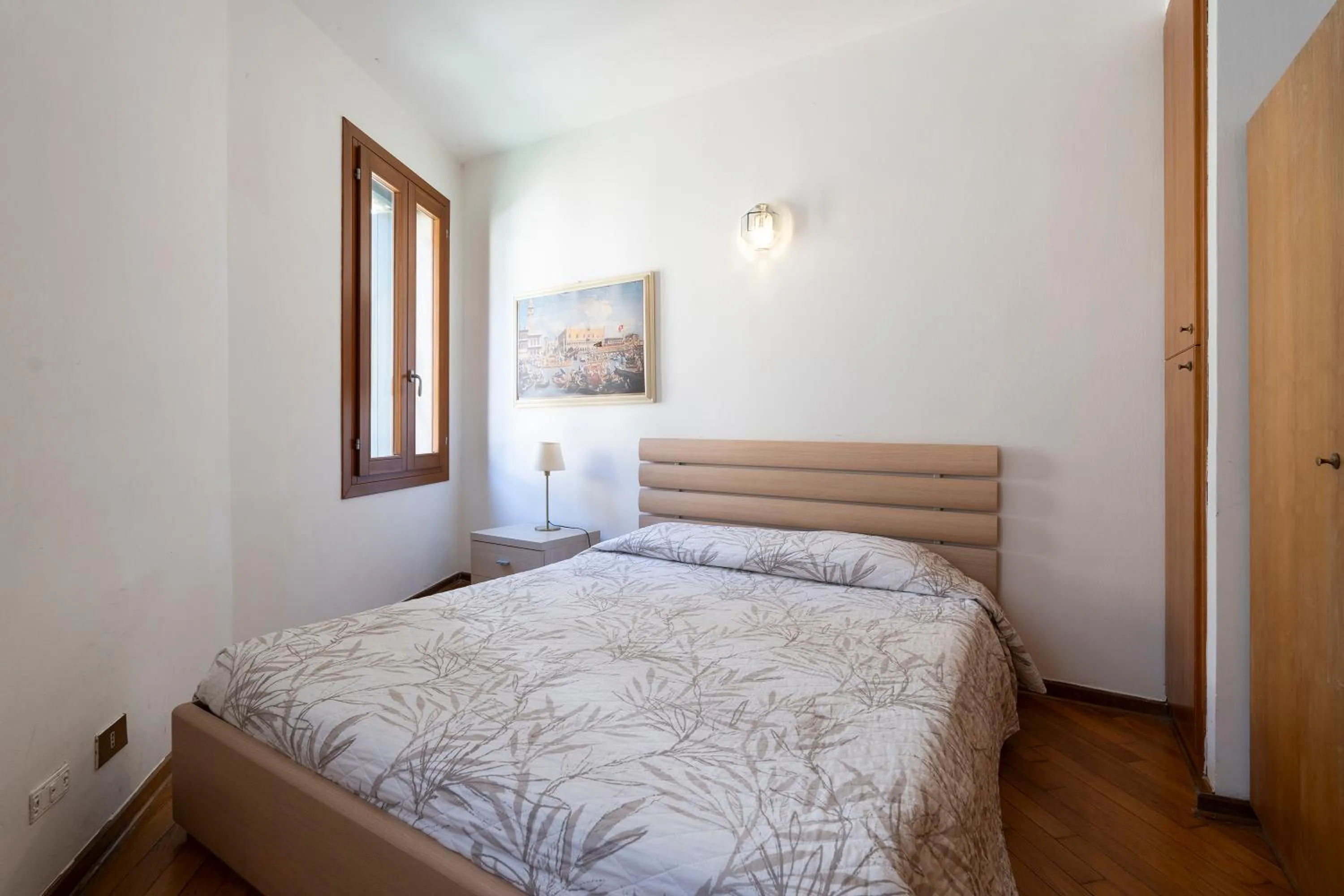 Bedroom, Bed in Anzolo Palace - Rooms & Apartments